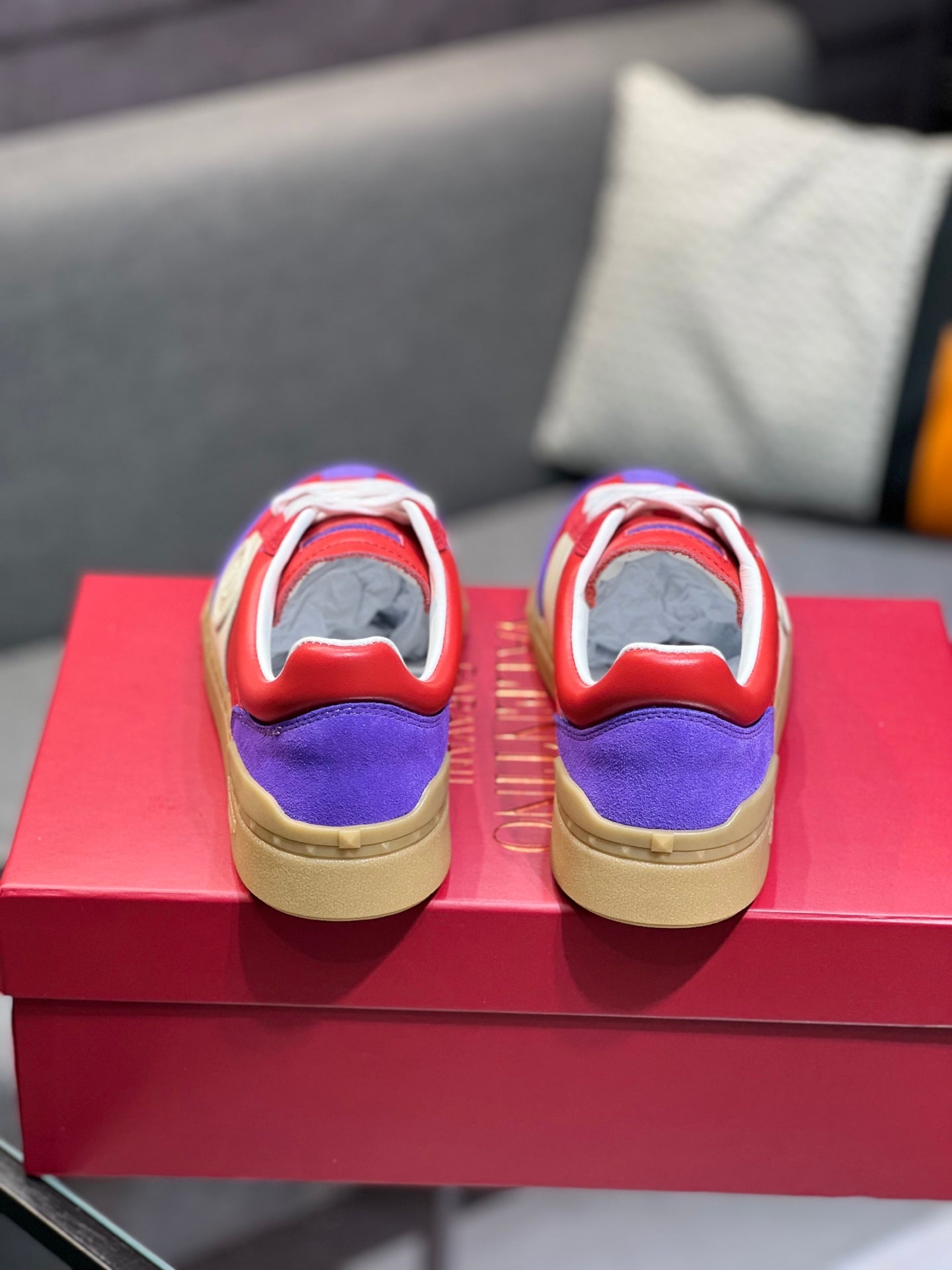LuxluxHouse Best Quality Shoes Valentino