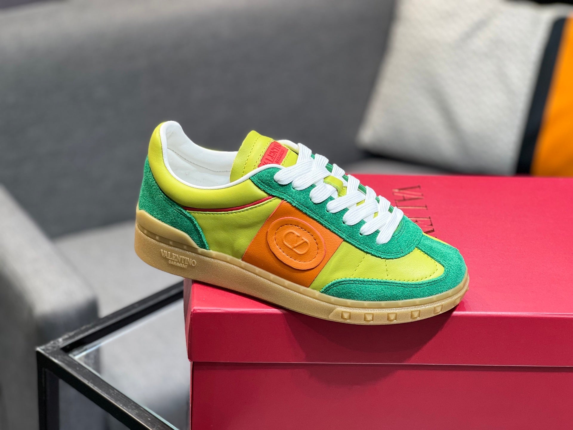 LuxluxHouse Best Quality Shoes Valentino