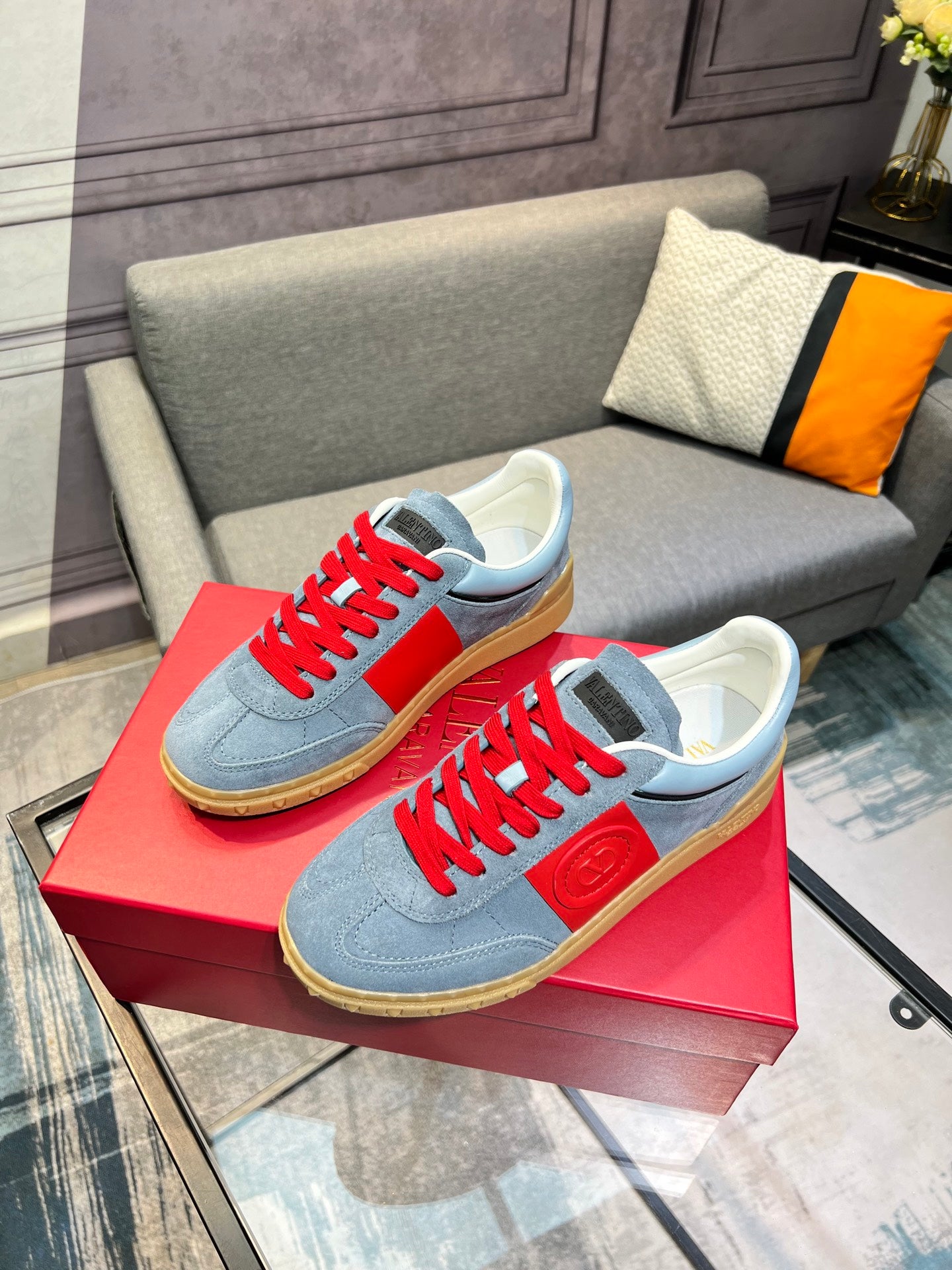 LuxluxHouse Best Quality Shoes Valentino