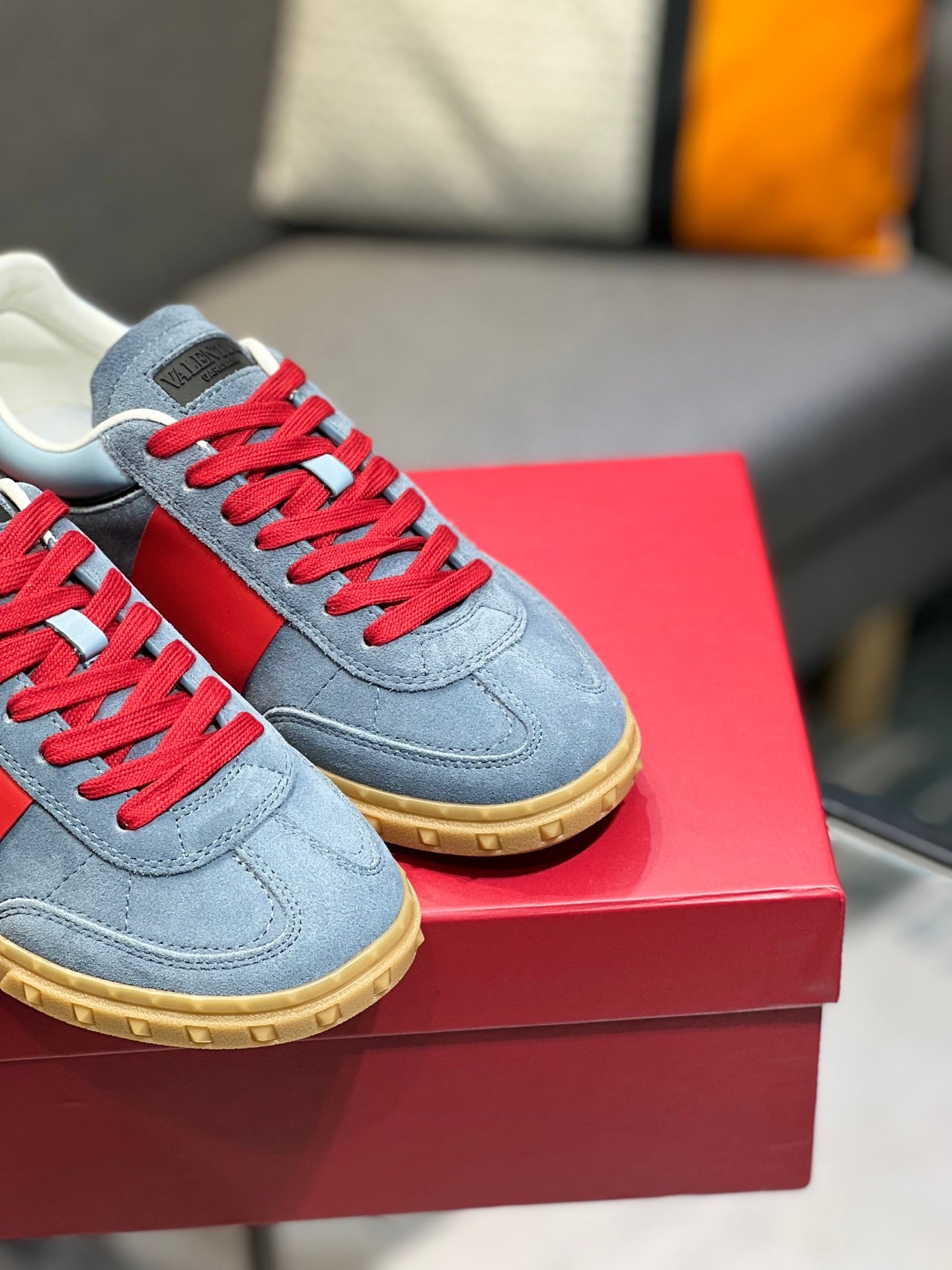 LuxluxHouse Best Quality Shoes Valentino