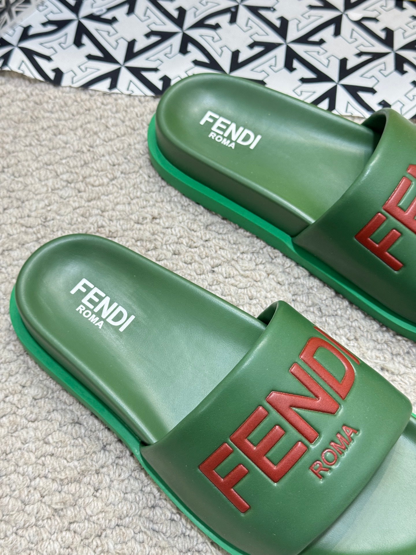 LuxluxHouse Best Quality Sandals Fendi