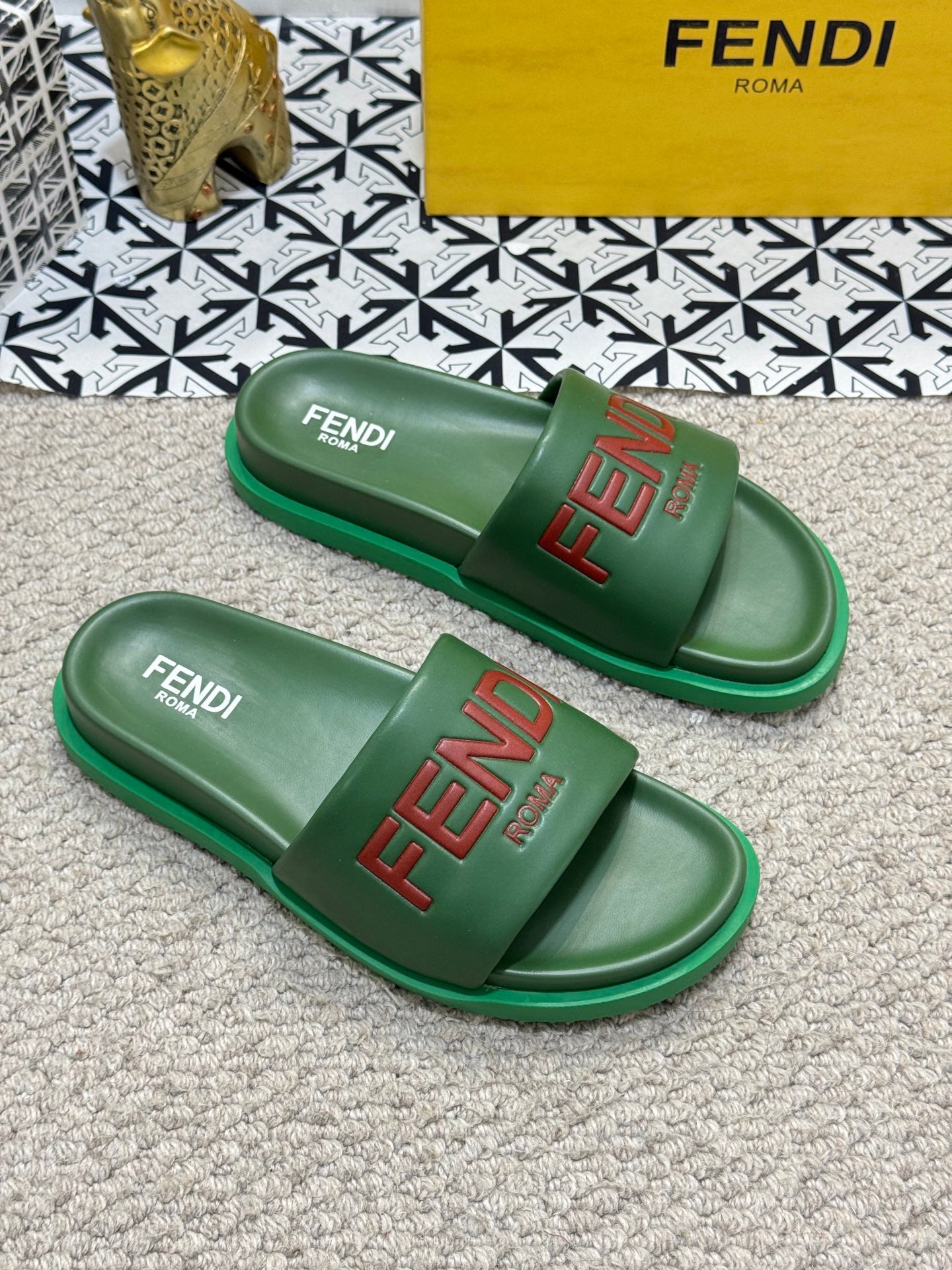 LuxluxHouse Best Quality Sandals Fendi