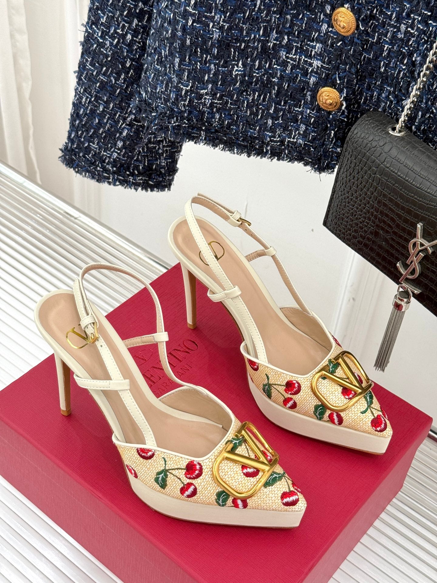 LuxluxHouse Best Quality Valentino Women Shoes
