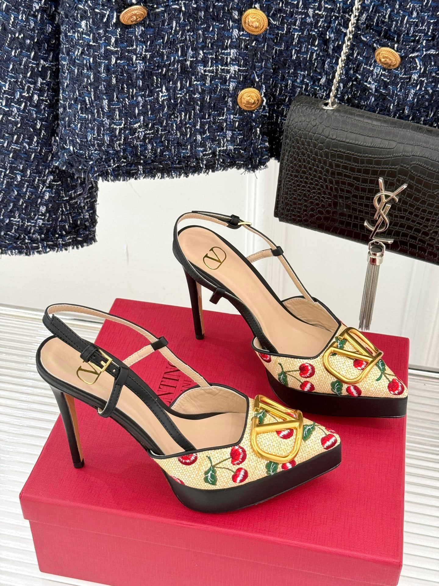 LuxluxHouse Best Quality Valentino Women Shoes