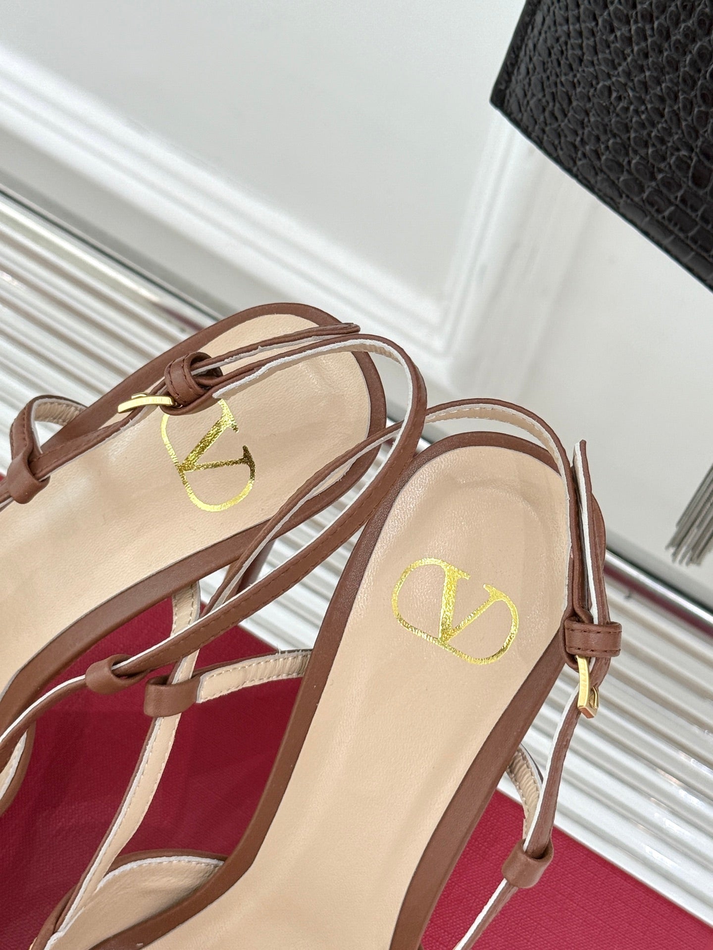 LuxluxHouse Best Quality Valentino Women Shoes