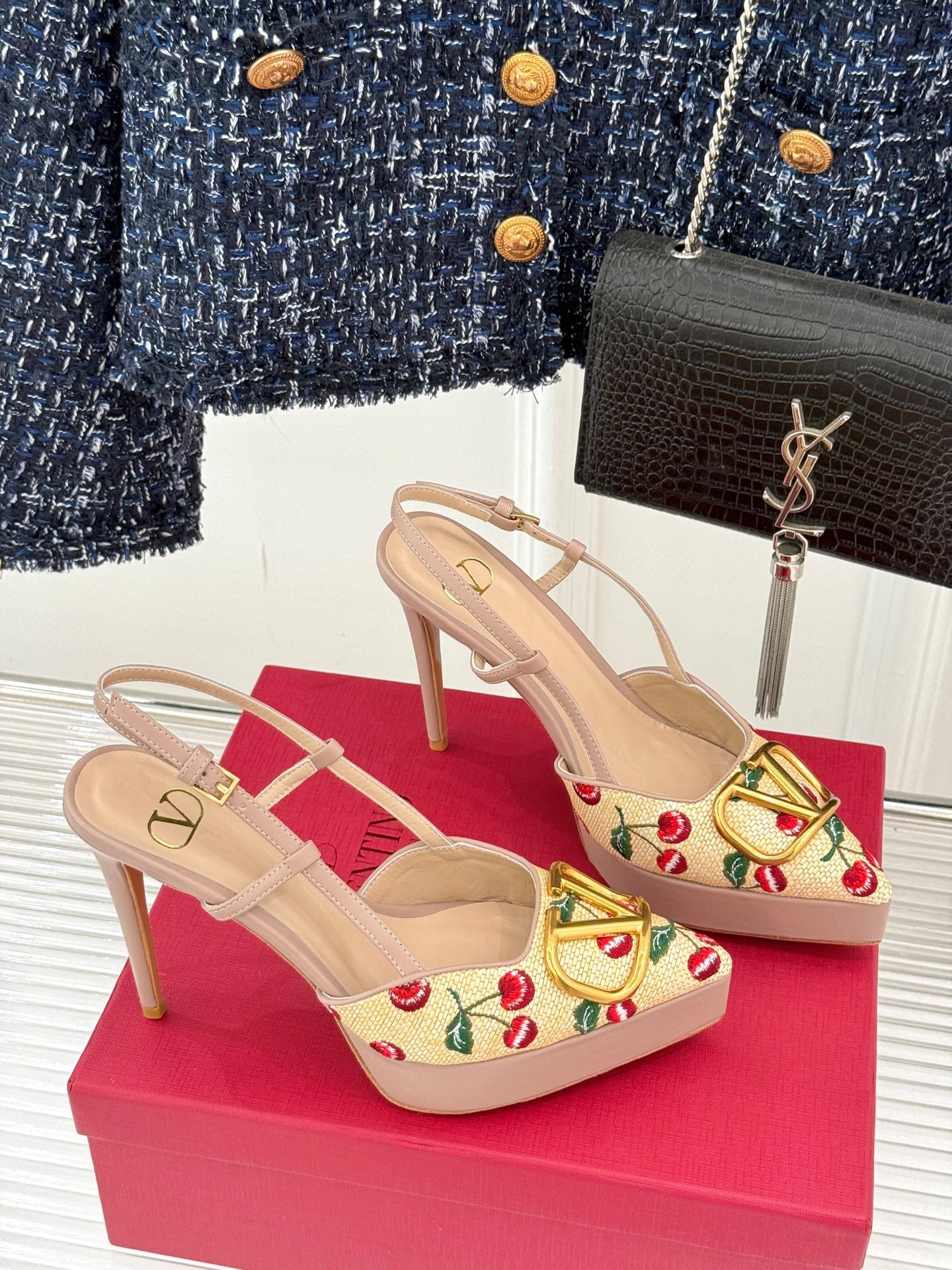 LuxluxHouse Best Quality Valentino Women Shoes