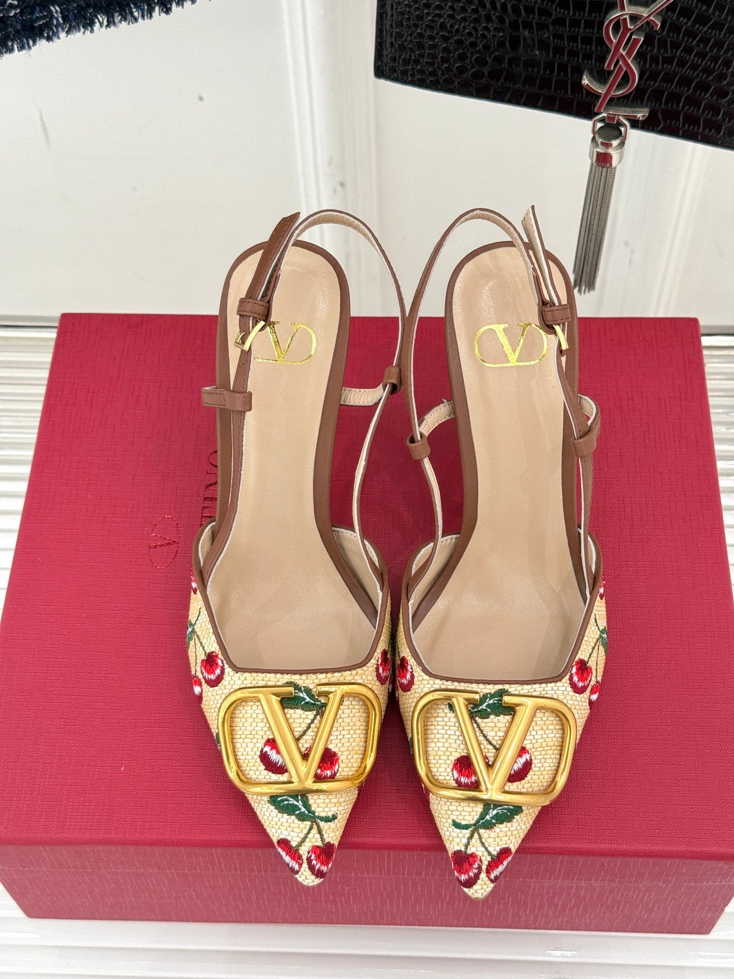 LuxluxHouse Best Quality Valentino Women Shoes