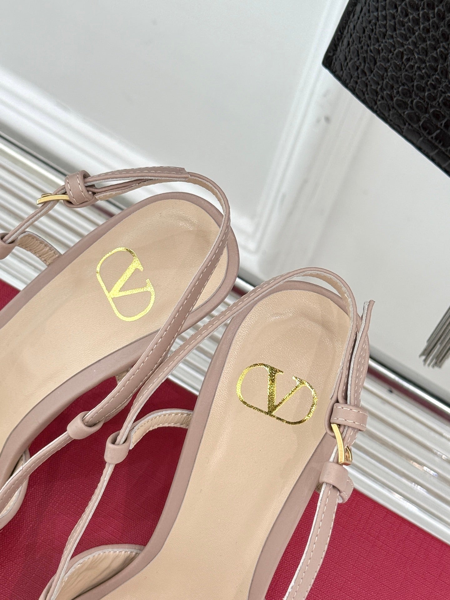 LuxluxHouse Best Quality Valentino Women Shoes