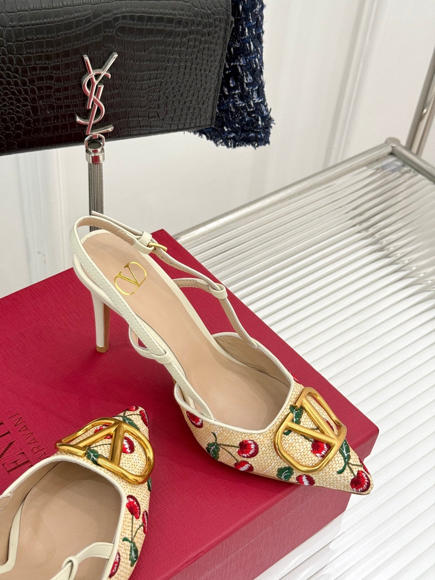 LuxluxHouse Best Quality Valentino Women Shoes
