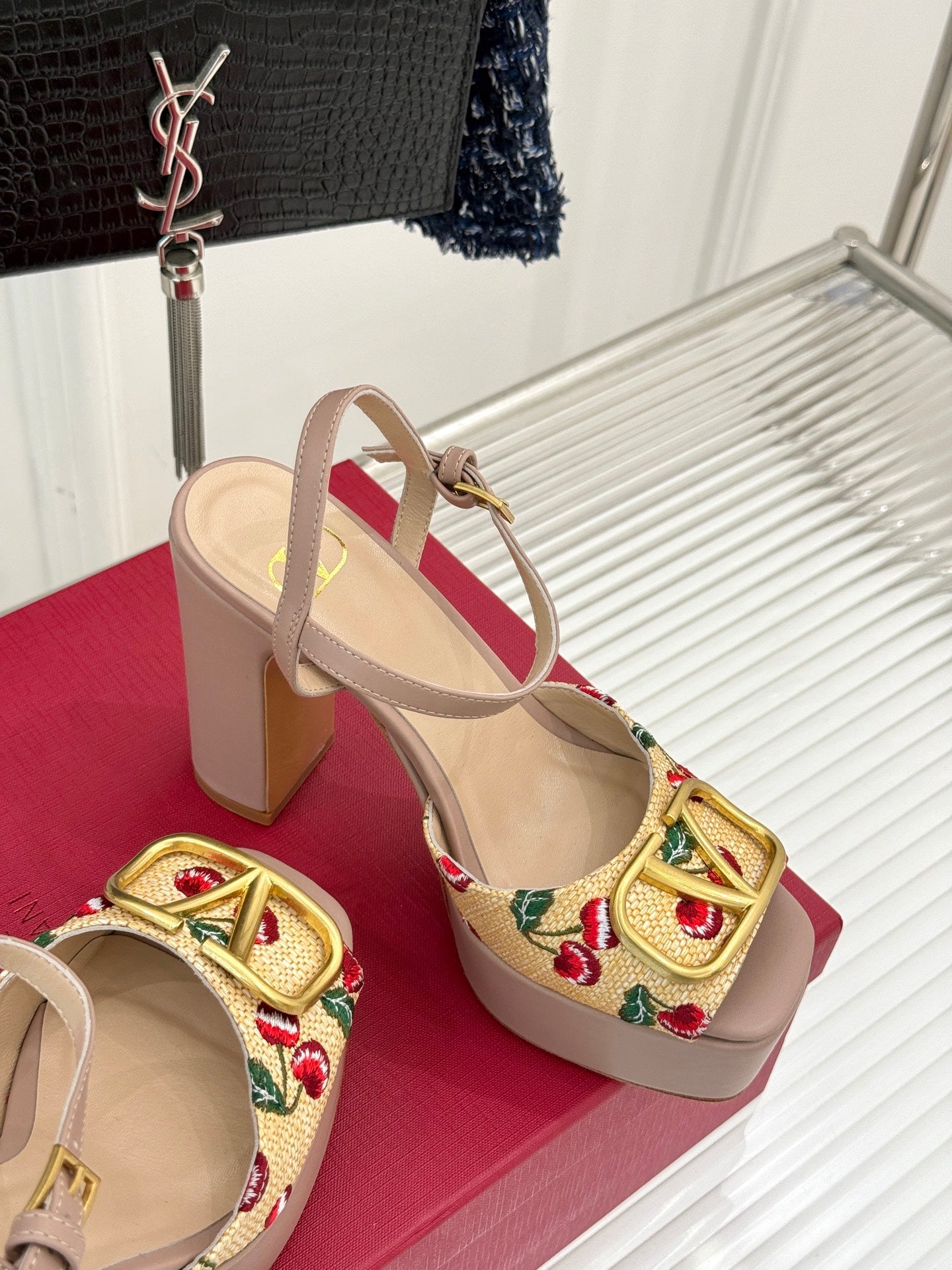 LuxluxHouse Best Quality Valentino Women Shoes