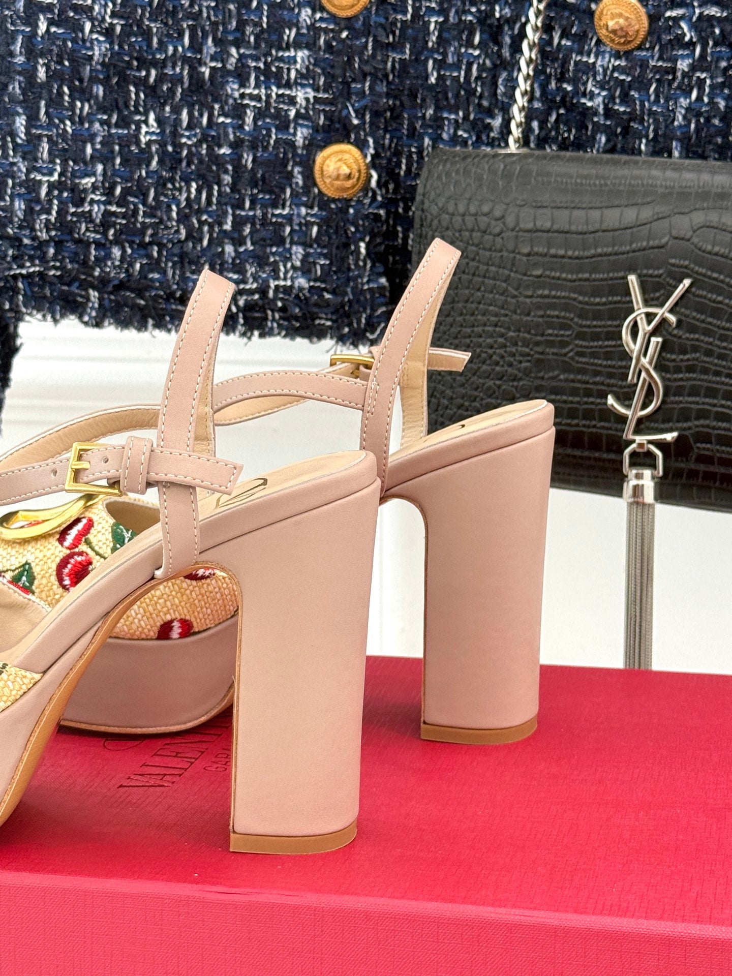 LuxluxHouse Best Quality Valentino Women Shoes