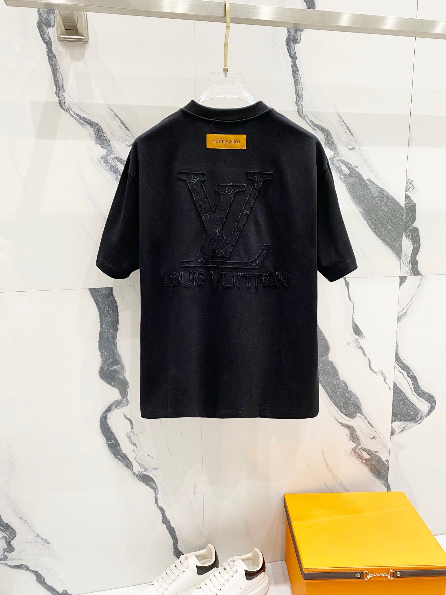 LuxluxHouse Best Quality Clothes T-shirt Louis Vuitton