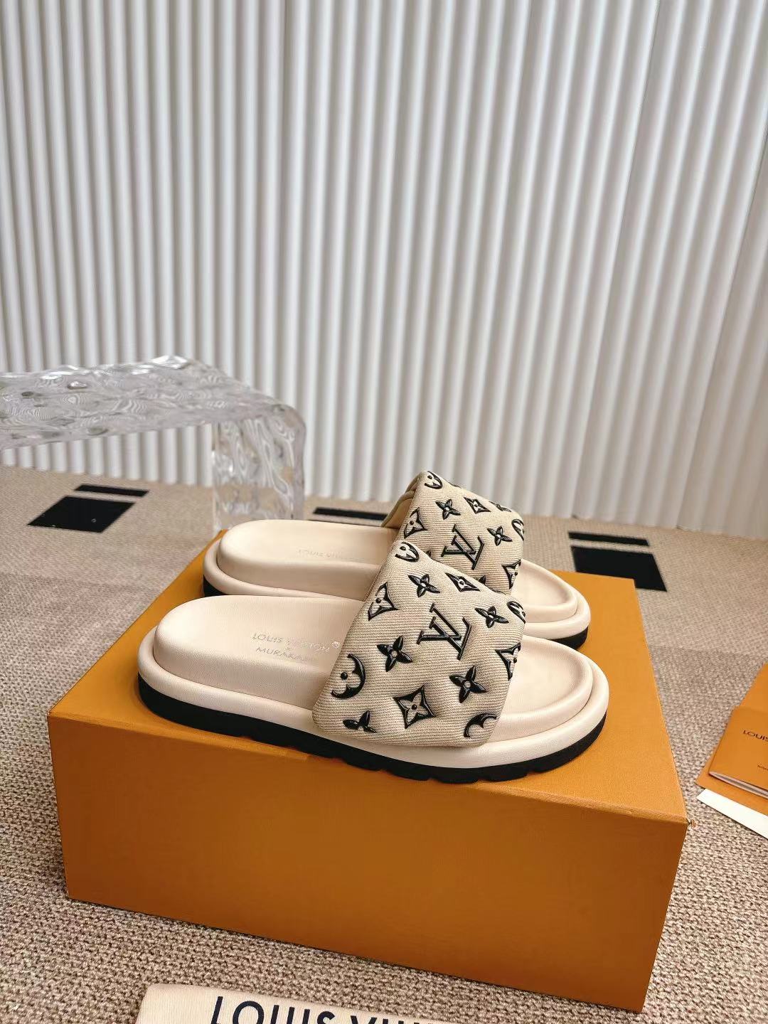 LuxluxHouse Best Quality Women Shoes Louis Vuitton