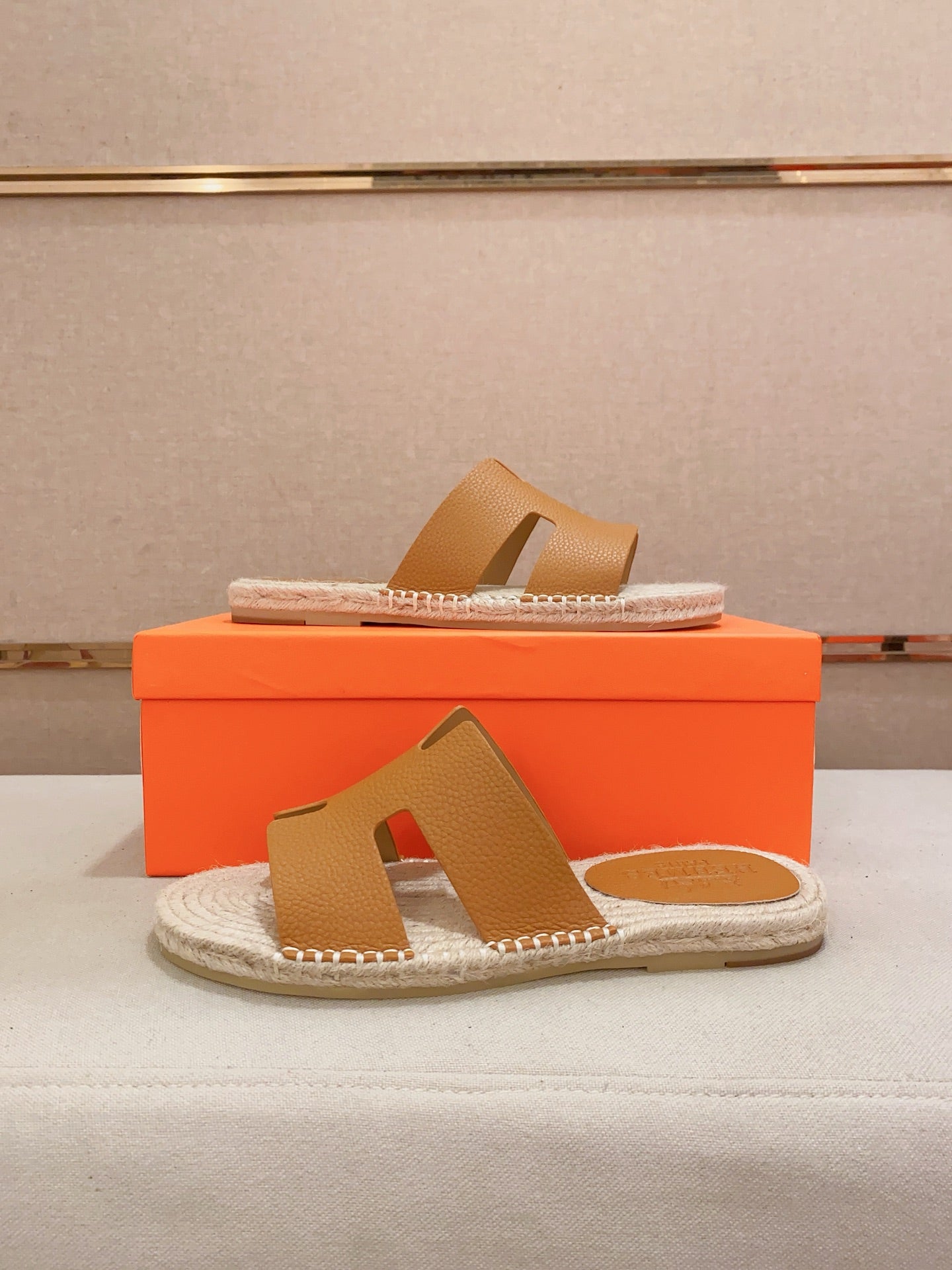 LuxluxHouse Best Quality Sandals Hermes