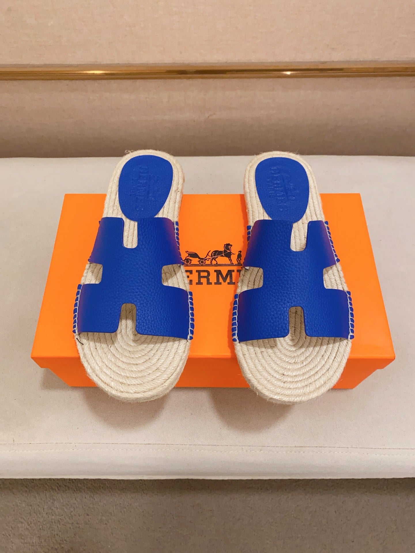LuxluxHouse Best Quality Sandals Hermes