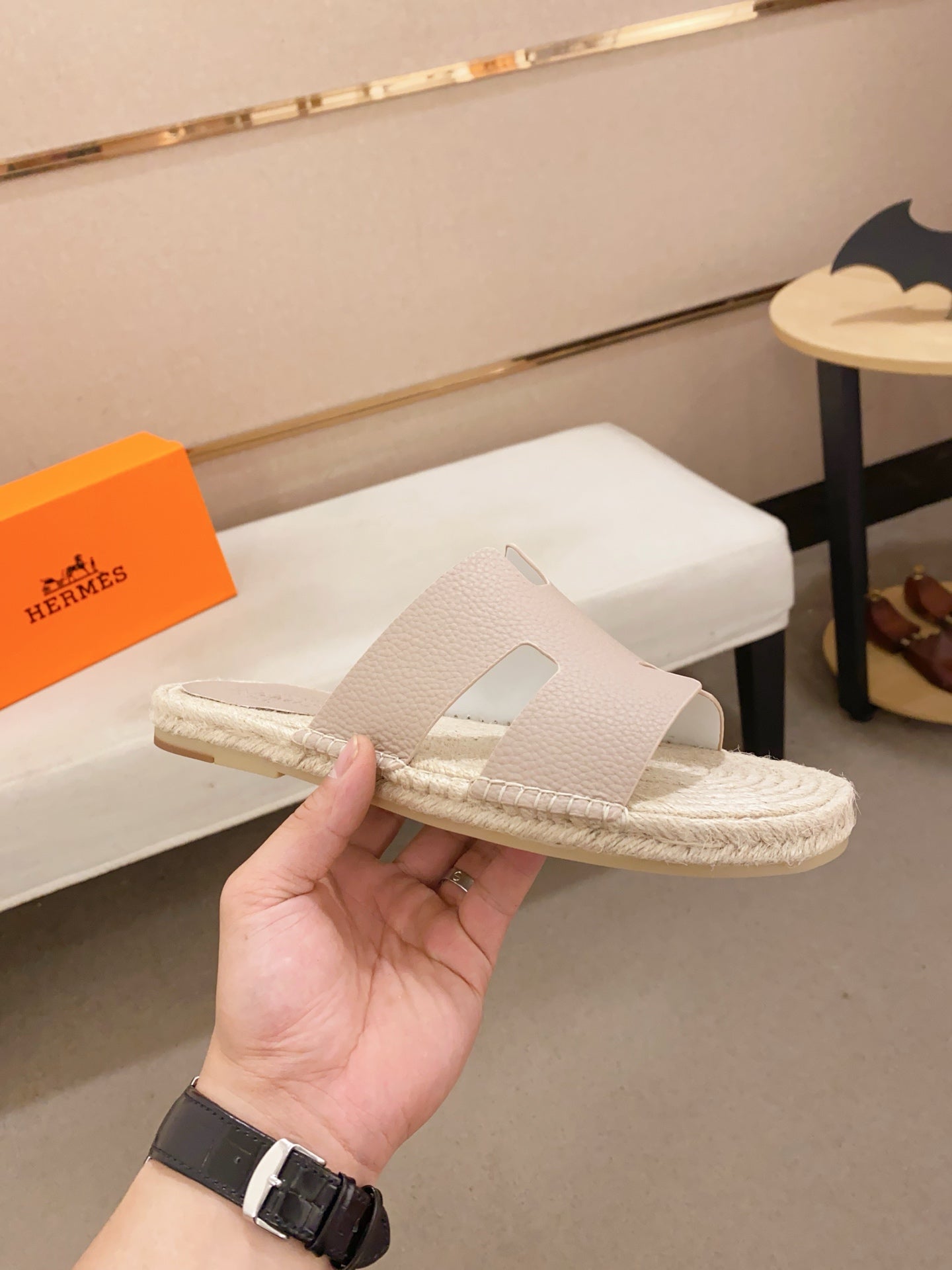 LuxluxHouse Best Quality Sandals Hermes