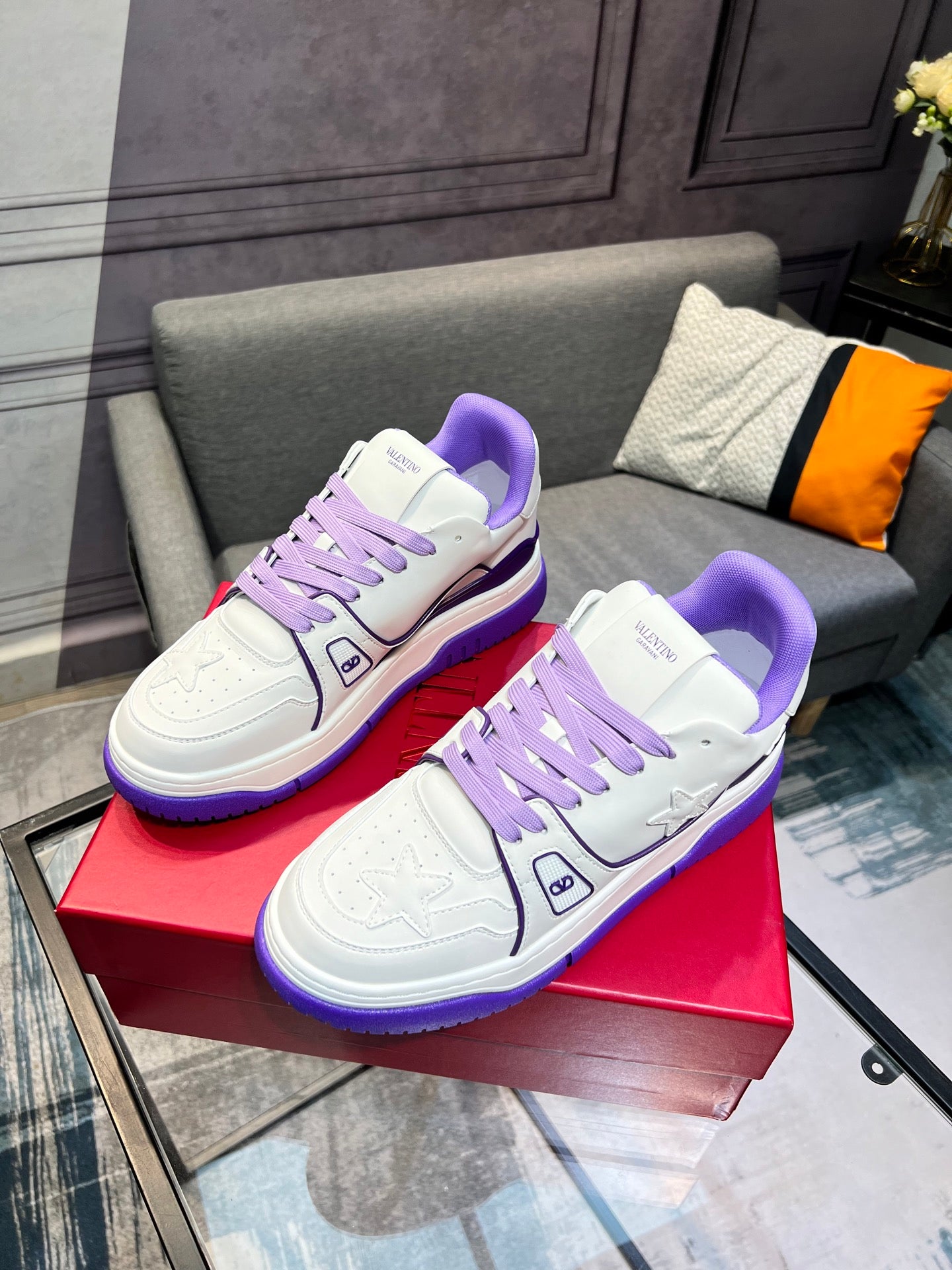 LuxluxHouse Best Quality Shoes Valentino