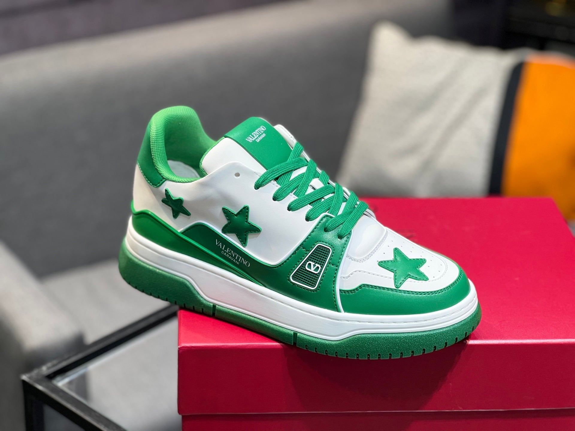 LuxluxHouse Best Quality Shoes Valentino