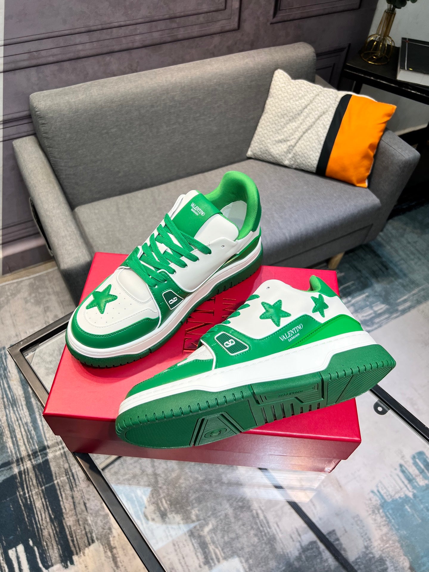 LuxluxHouse Best Quality Shoes Valentino