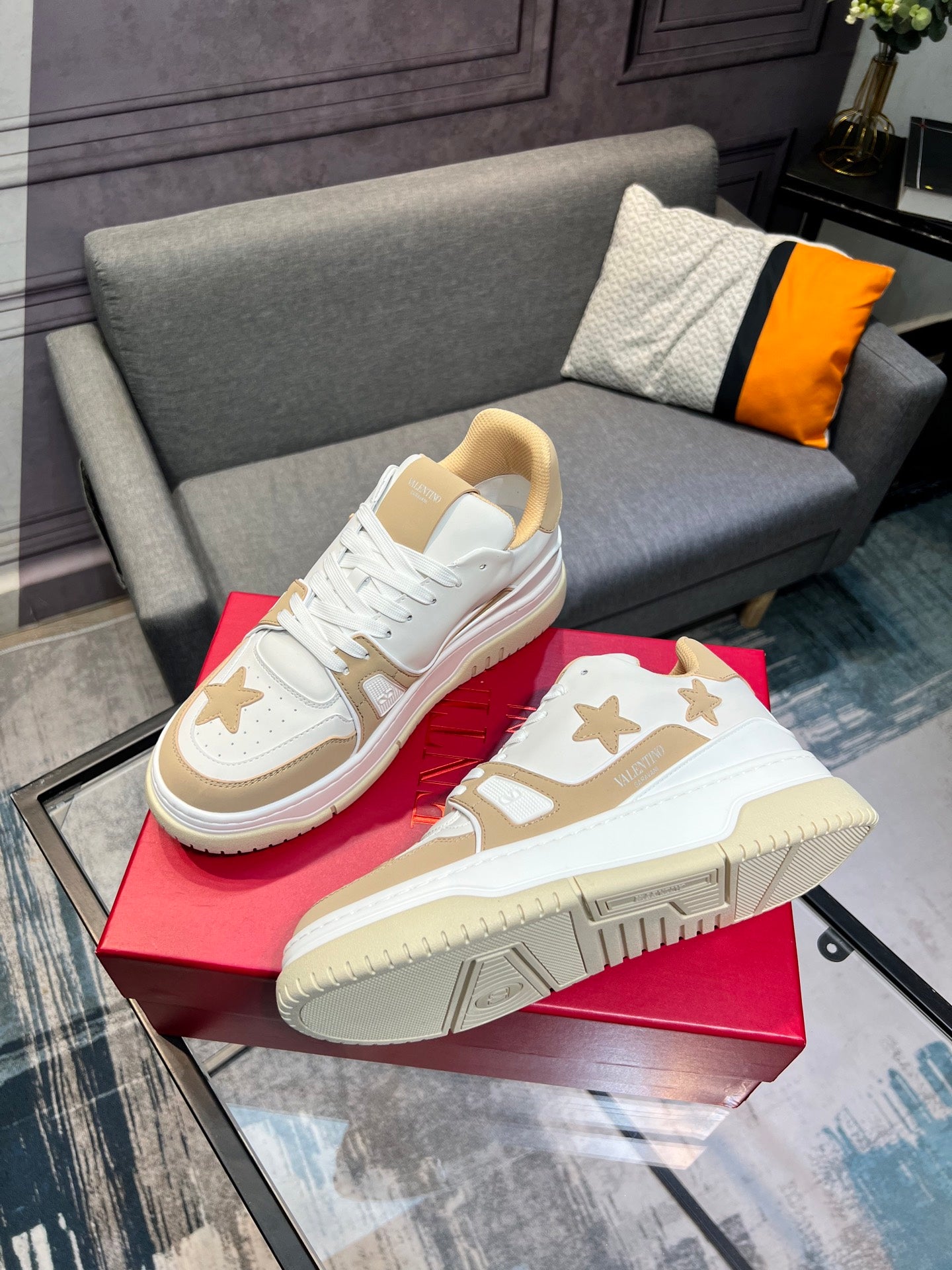 LuxluxHouse Best Quality Shoes Valentino