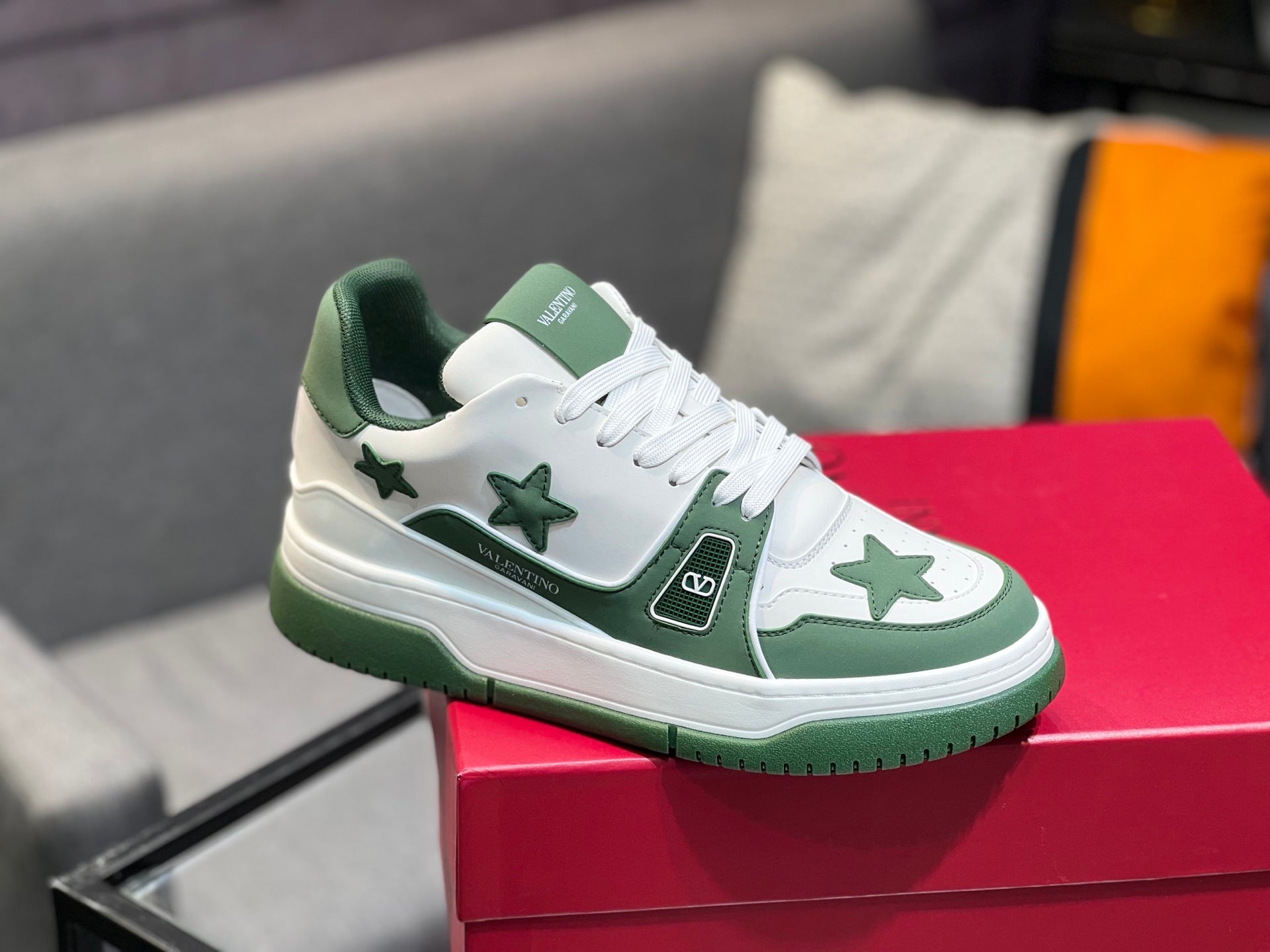LuxluxHouse Best Quality Shoes Valentino