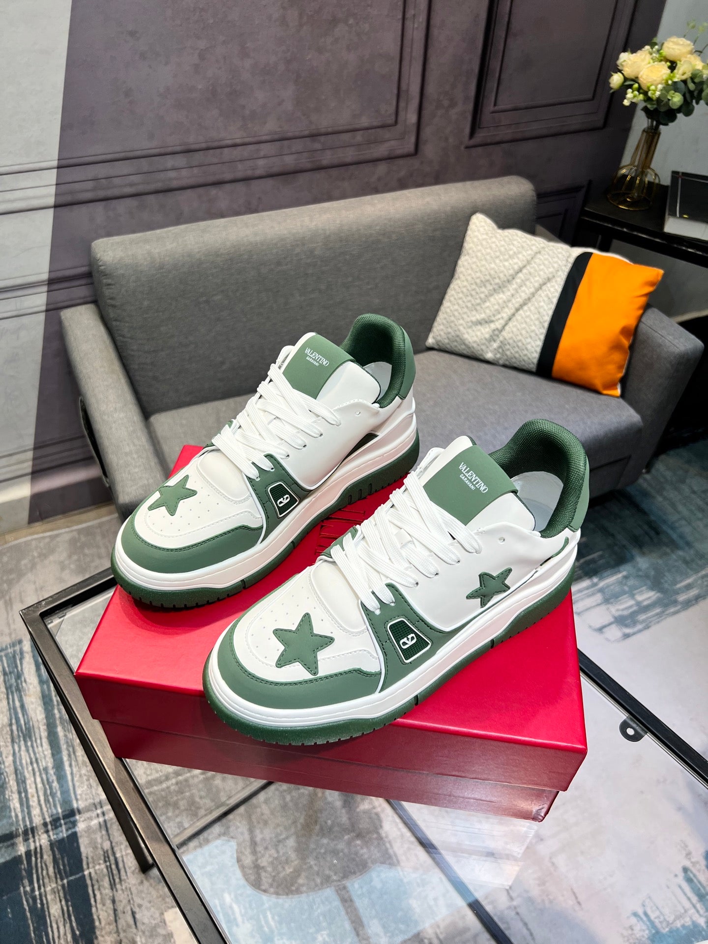 LuxluxHouse Best Quality Shoes Valentino