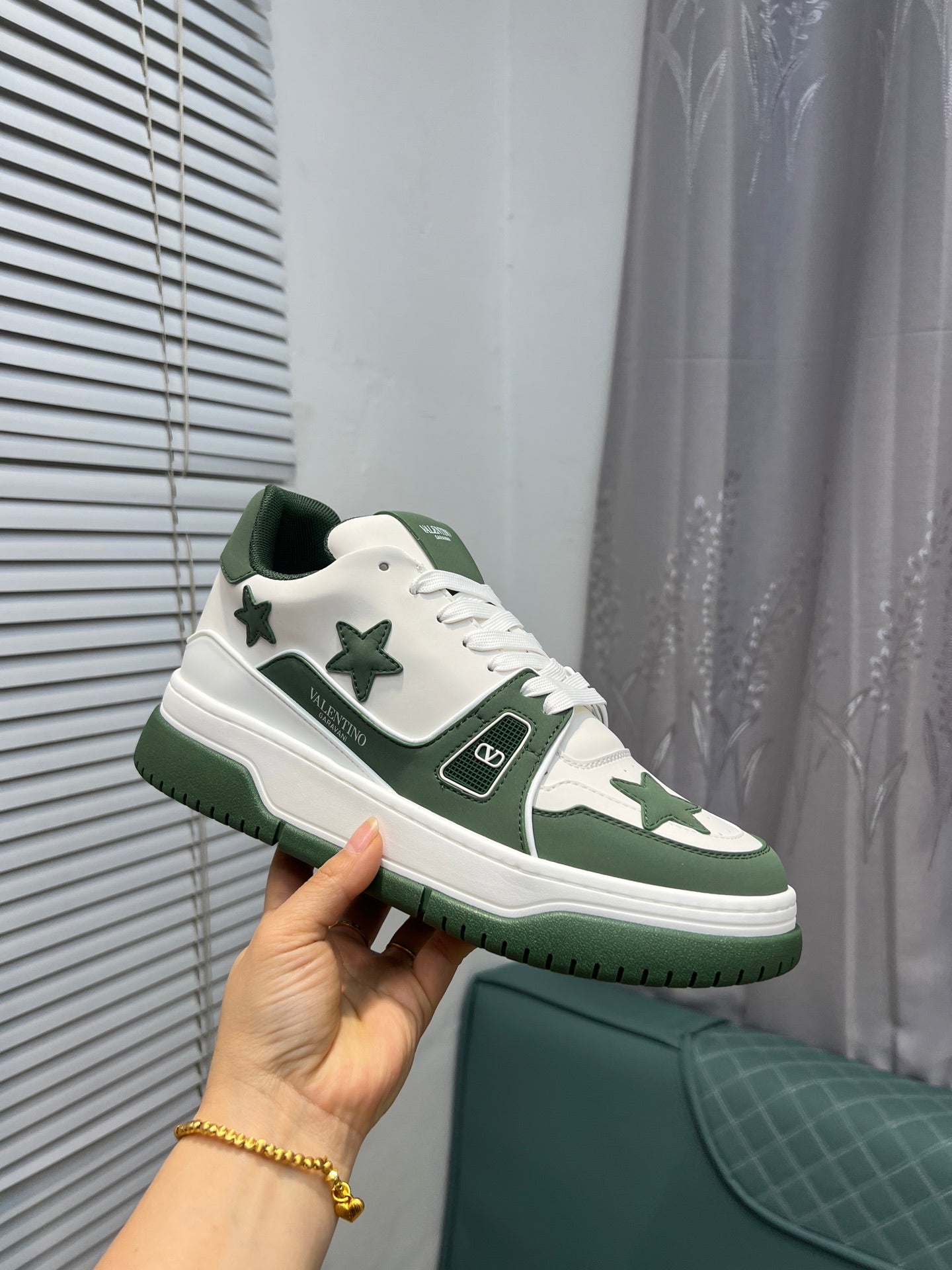 LuxluxHouse Best Quality Shoes Valentino