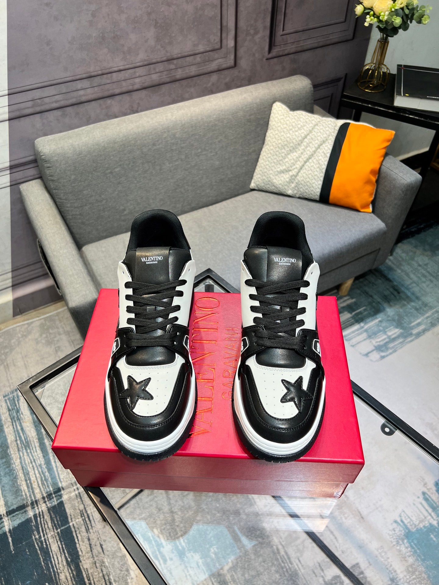 LuxluxHouse Best Quality Shoes Valentino
