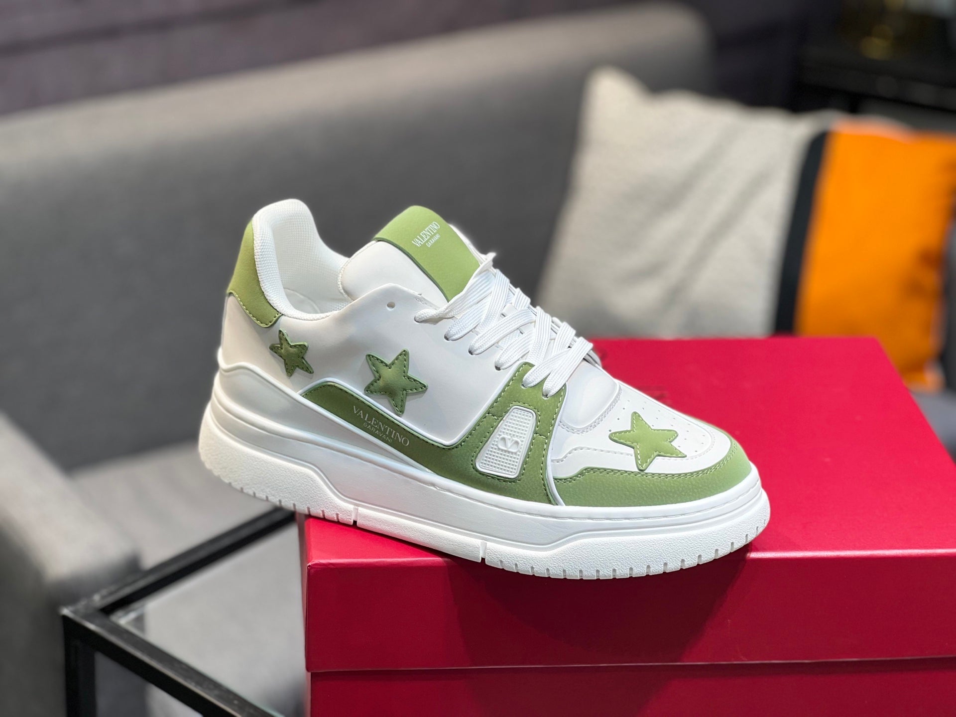 LuxluxHouse Best Quality Shoes Valentino