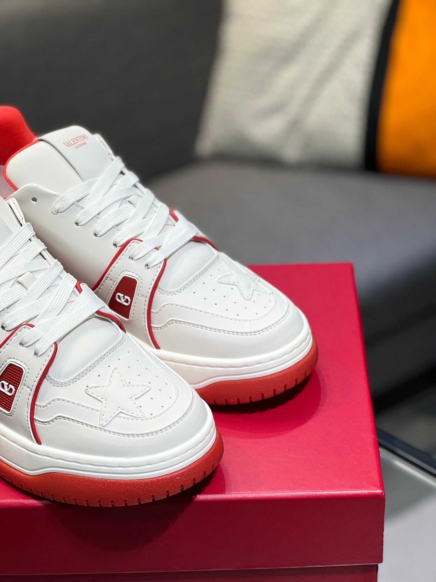 LuxluxHouse Best Quality Shoes Valentino