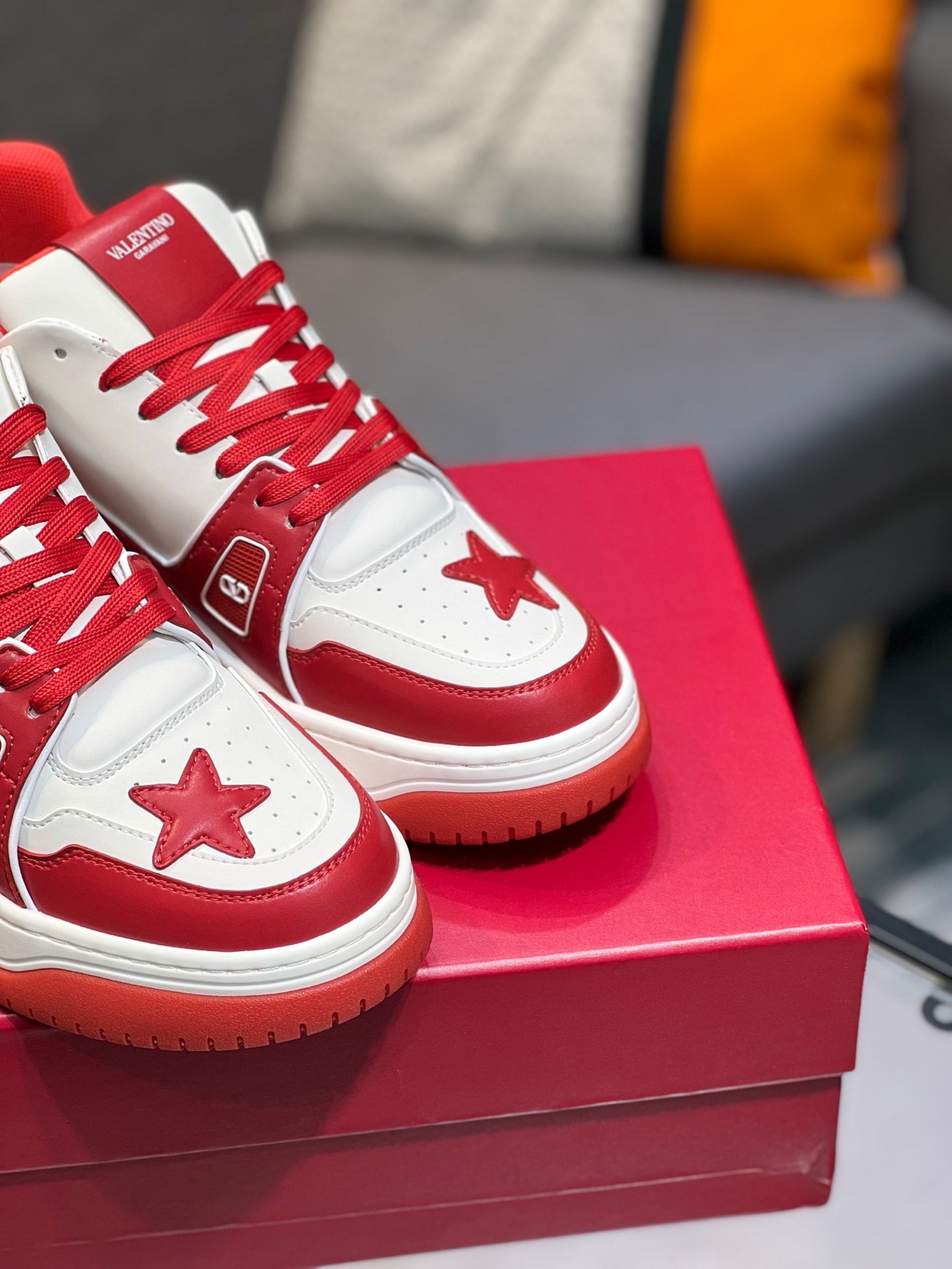 LuxluxHouse Best Quality Shoes Valentino