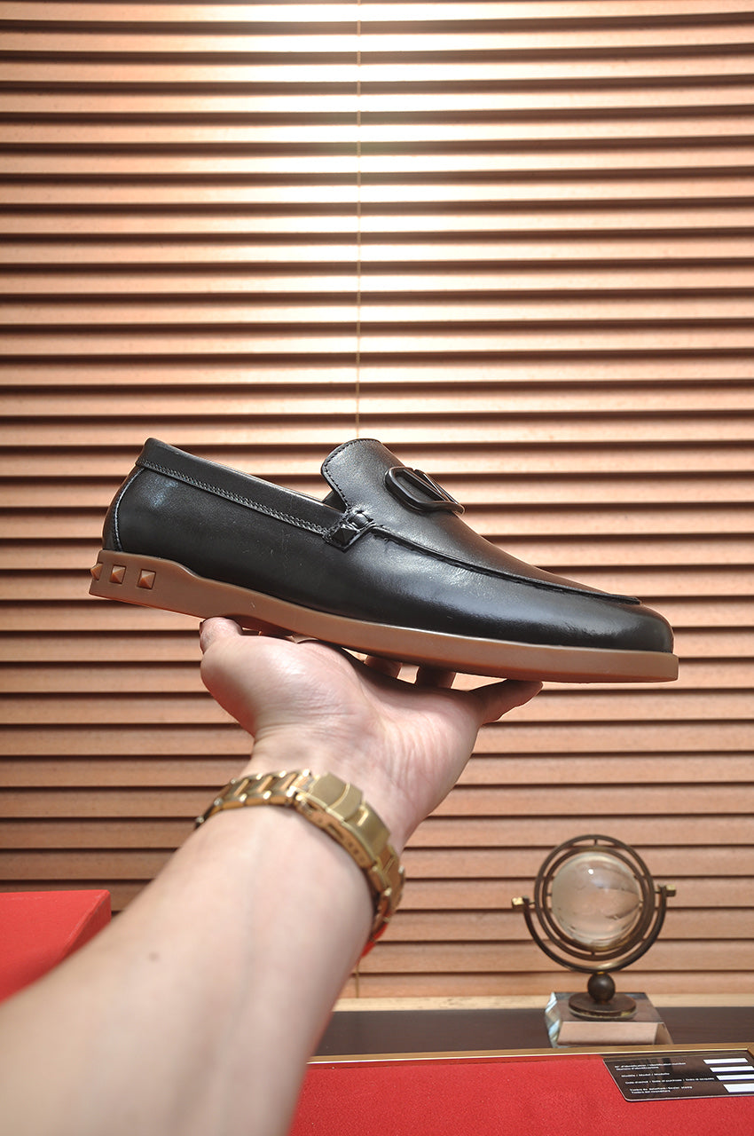 LuxluxHouse Best Quality Shoes Valentino