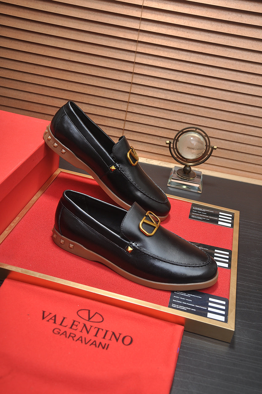 LuxluxHouse Best Quality Shoes Valentino