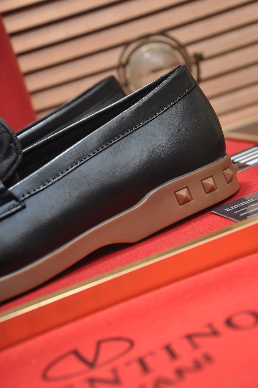 LuxluxHouse Best Quality Shoes Valentino