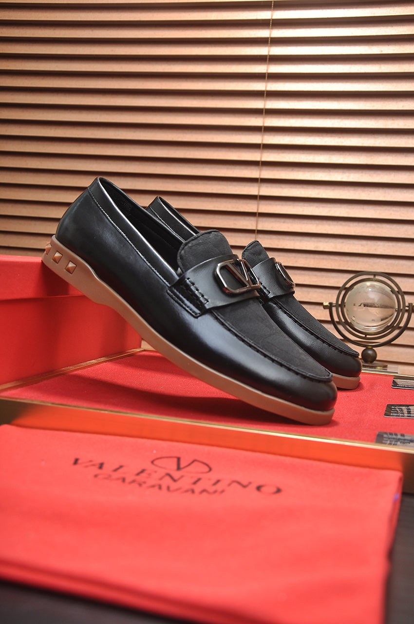 LuxluxHouse Best Quality Shoes Valentino
