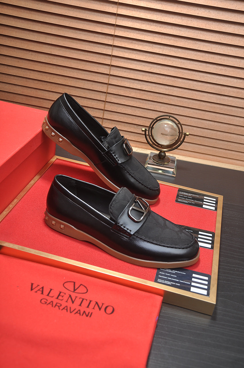 LuxluxHouse Best Quality Shoes Valentino