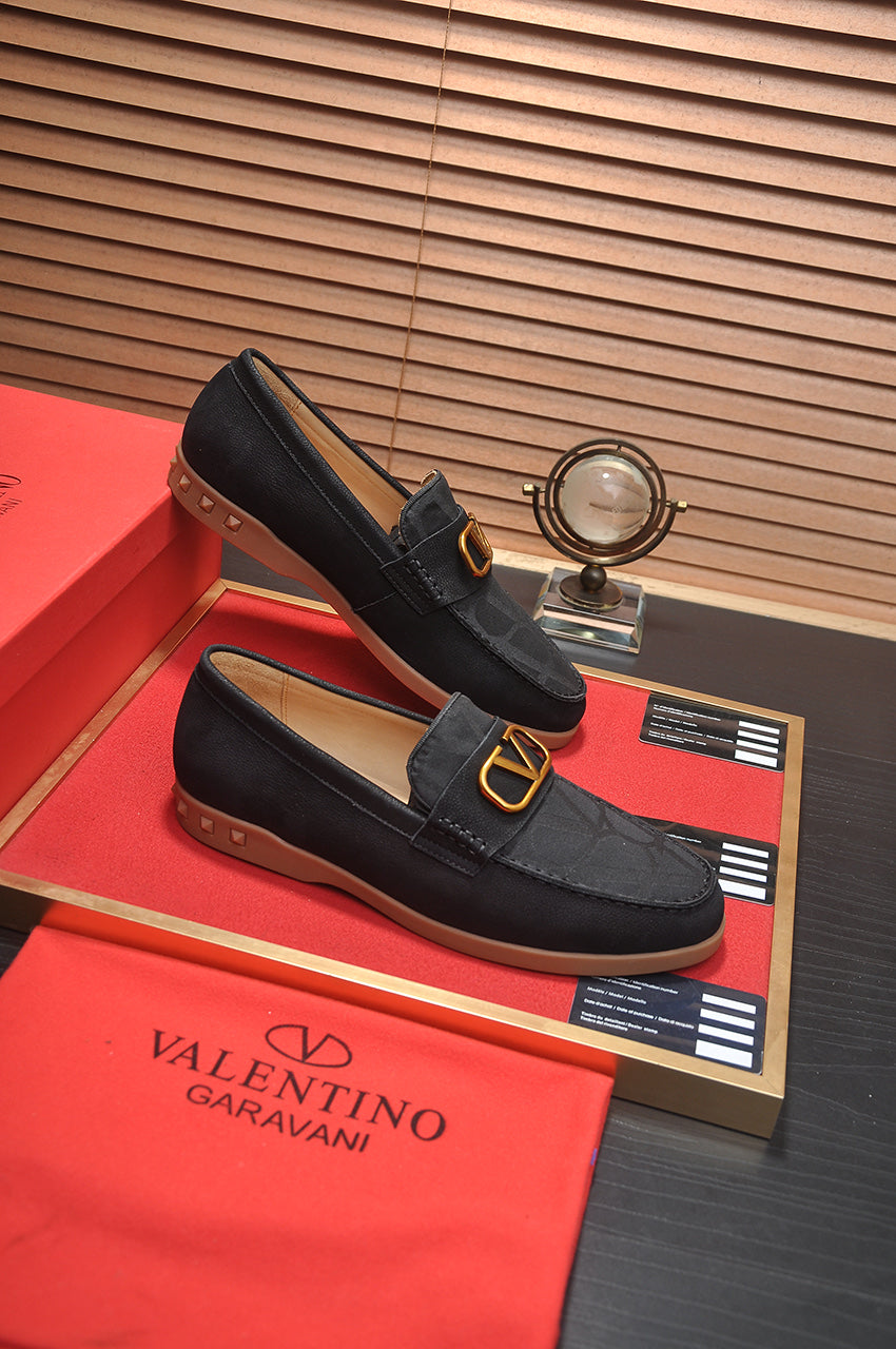 LuxluxHouse Best Quality Shoes Valentino