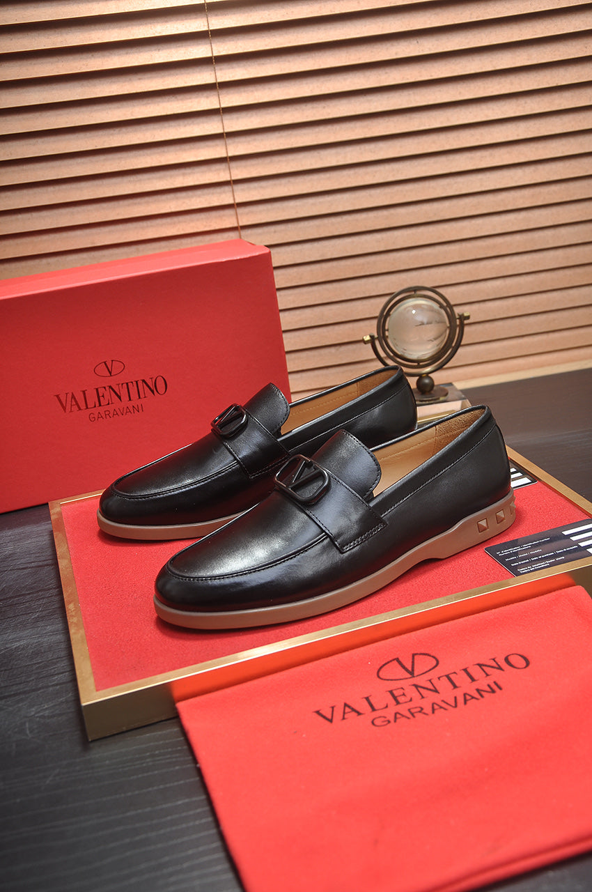 LuxluxHouse Best Quality Shoes Valentino