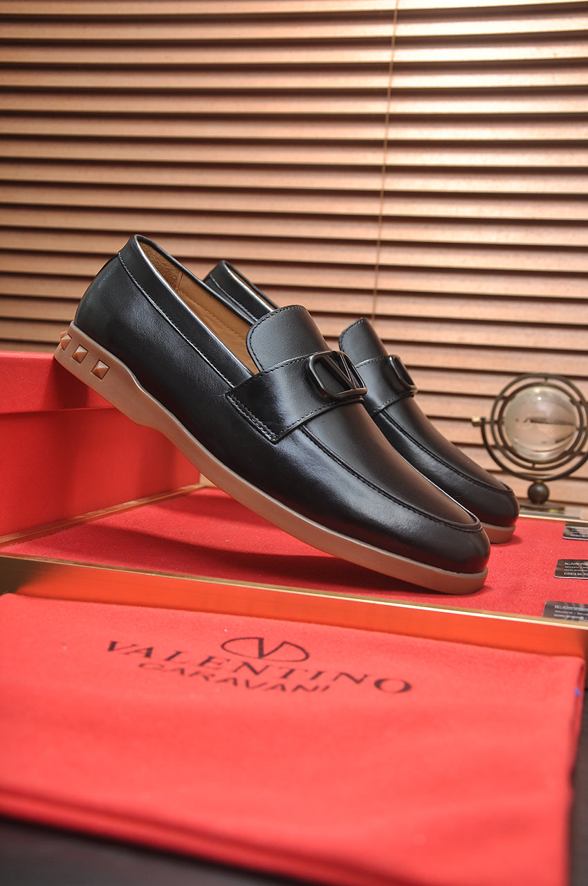 LuxluxHouse Best Quality Shoes Valentino