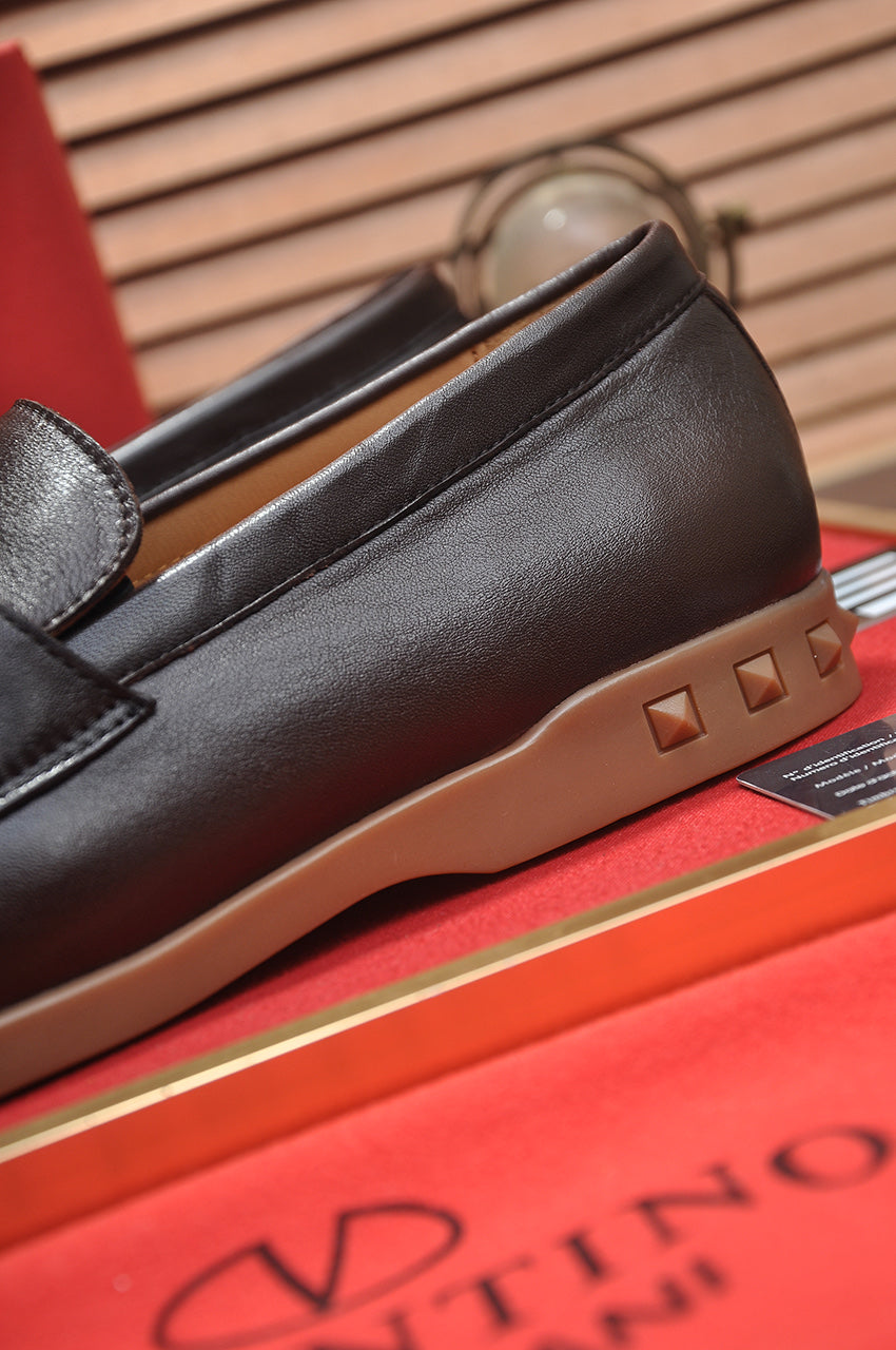 LuxluxHouse Best Quality Shoes Valentino