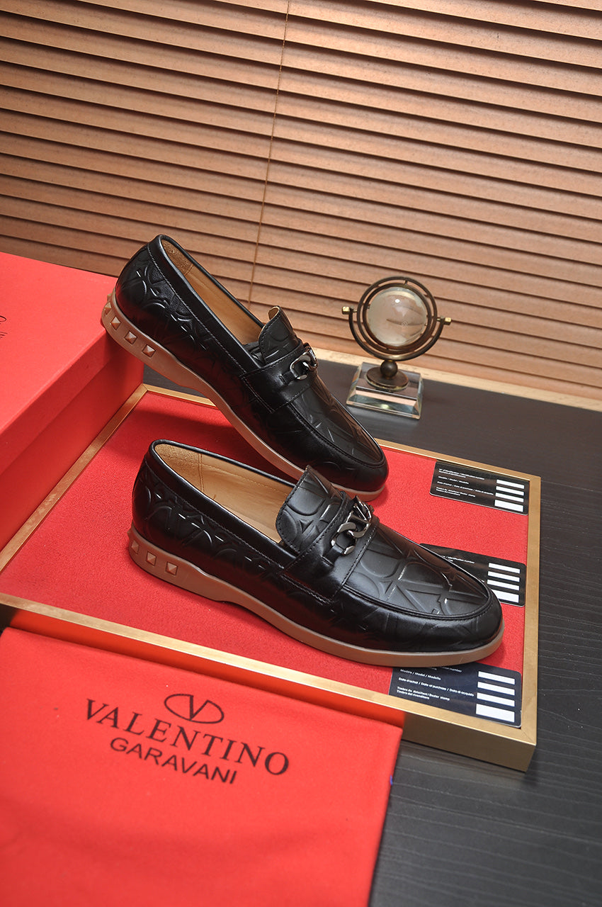 LuxluxHouse Best Quality Shoes Valentino