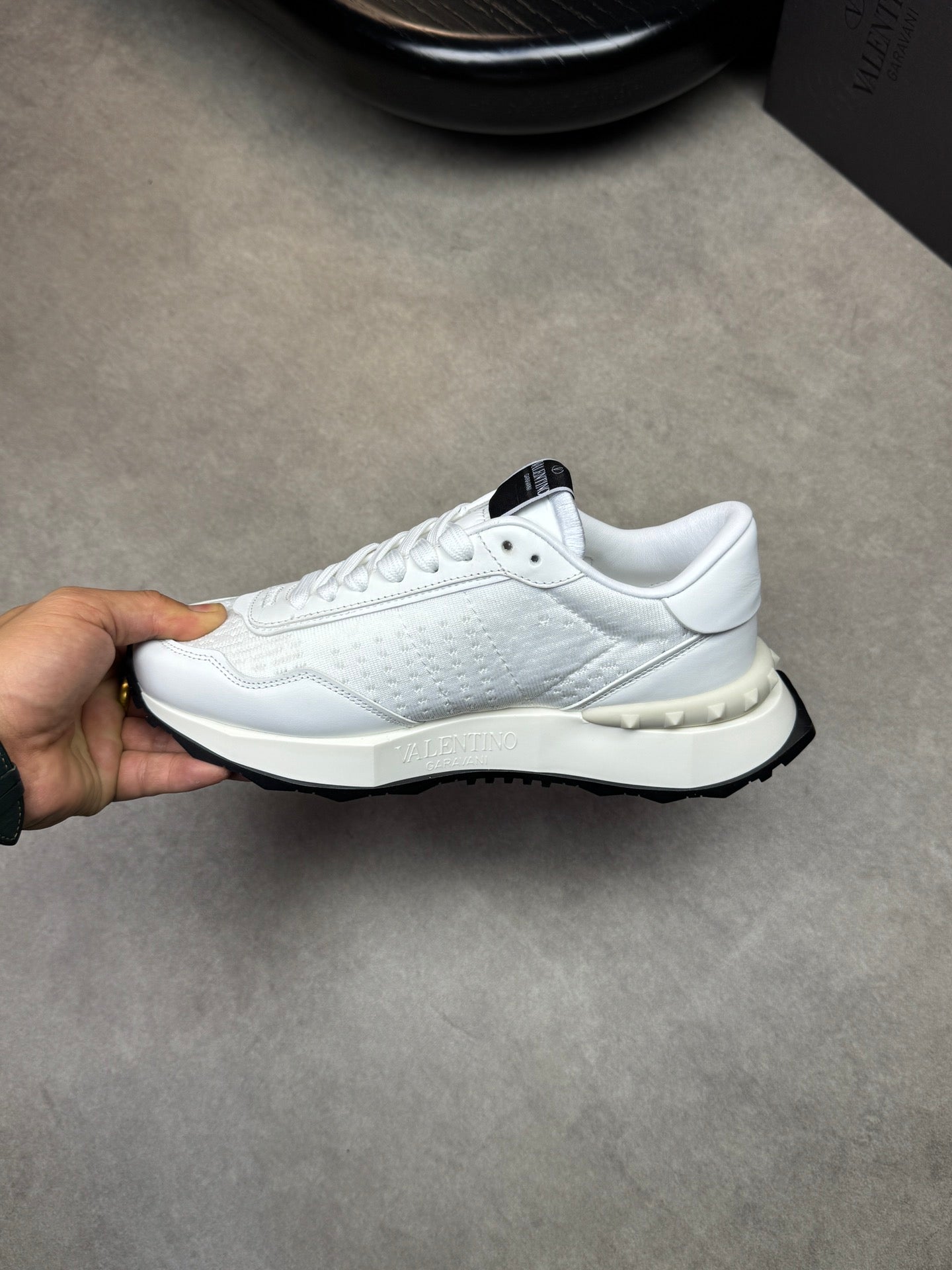 LuxluxHouse Best Quality Shoes Valentino