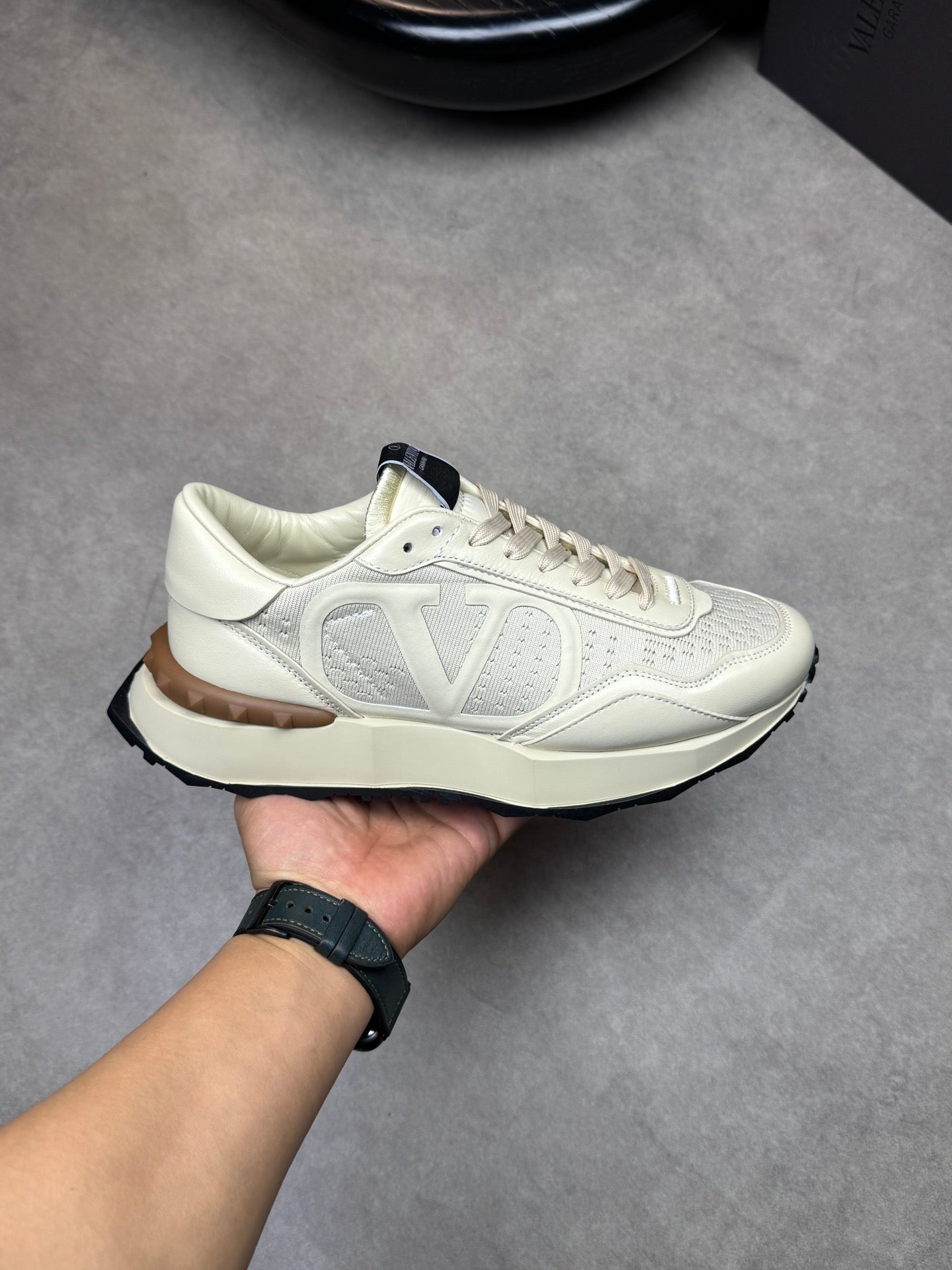 LuxluxHouse Best Quality Shoes Valentino