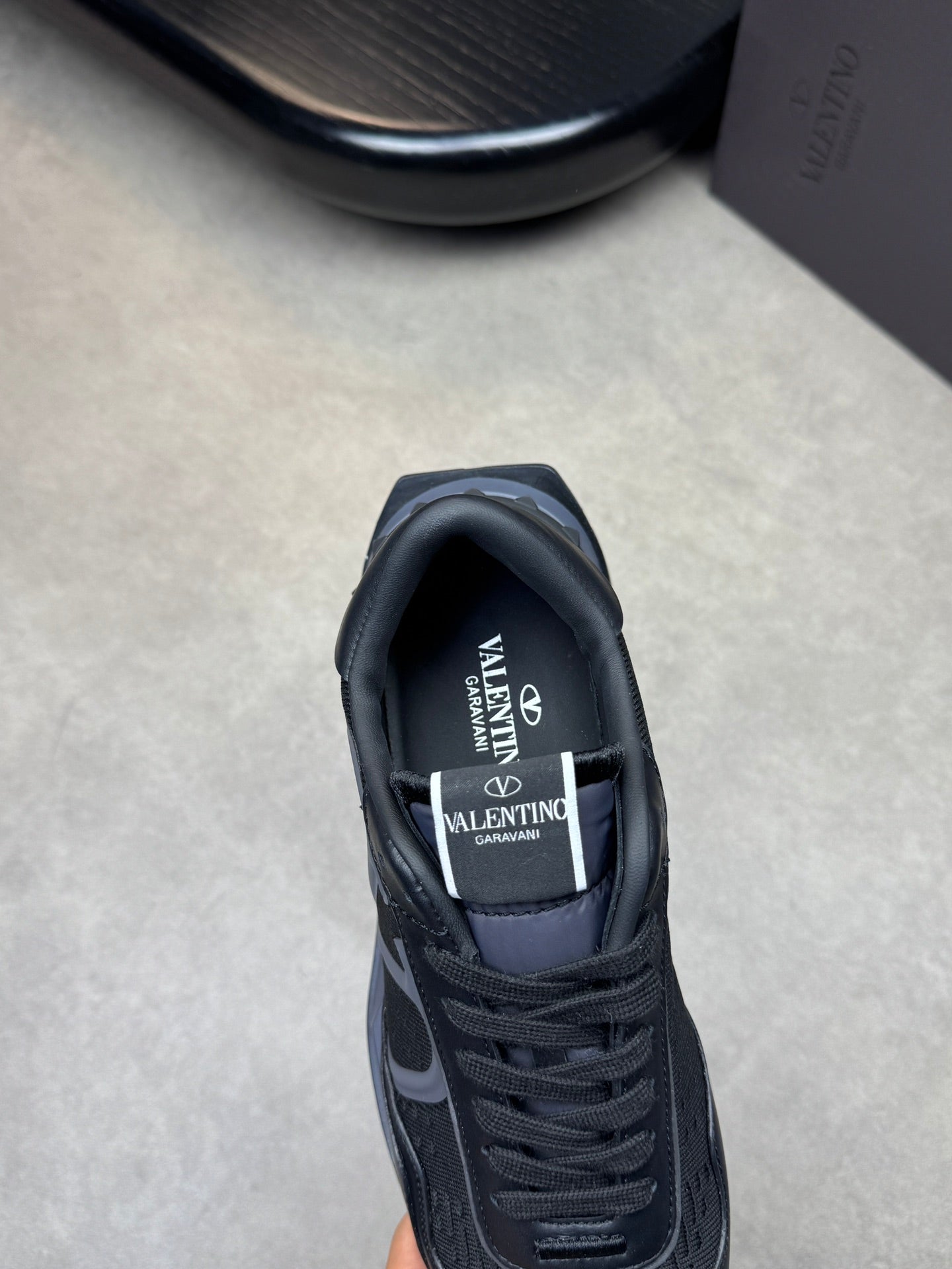 LuxluxHouse Best Quality Shoes Valentino