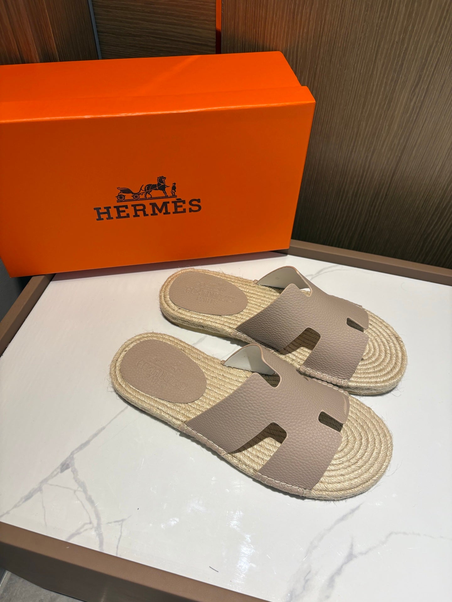LuxluxHouse Best Quality Sandals Hermes