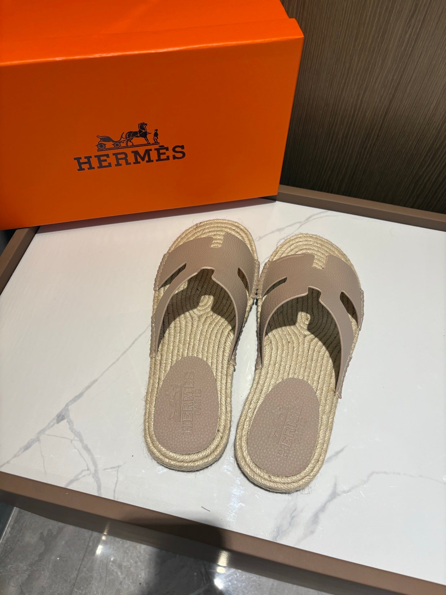 LuxluxHouse Best Quality Sandals Hermes
