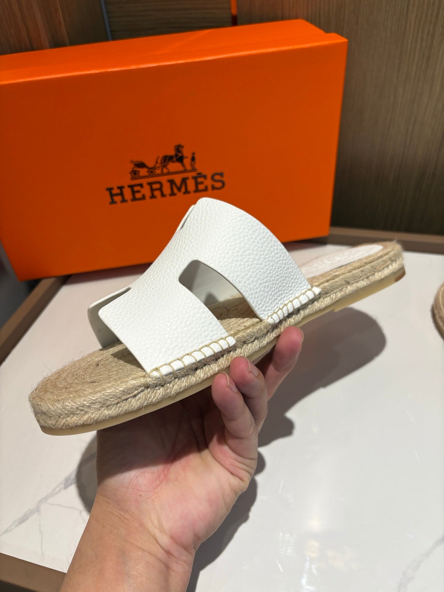 LuxluxHouse Best Quality Sandals Hermes