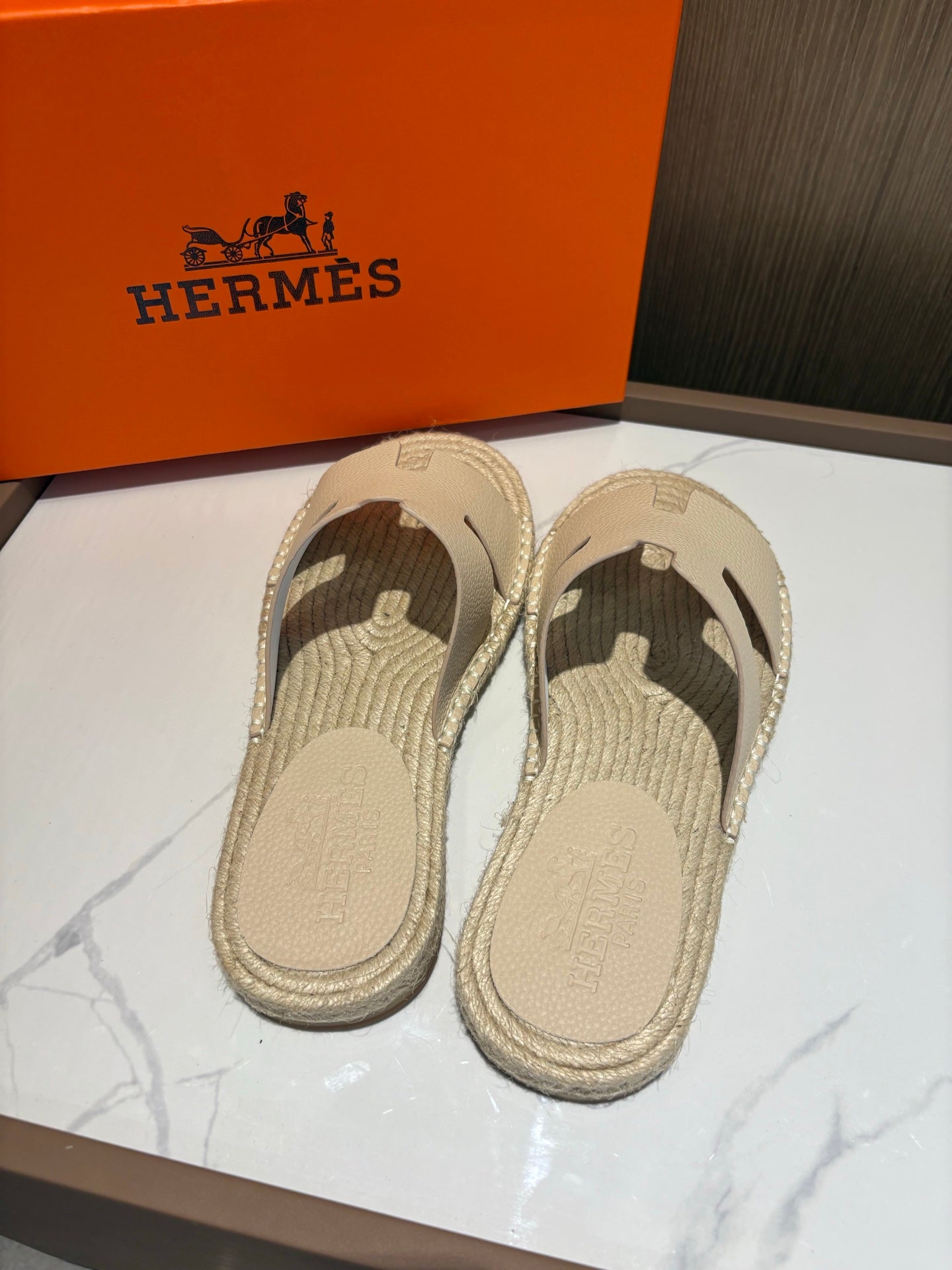 LuxluxHouse Best Quality Sandals Hermes