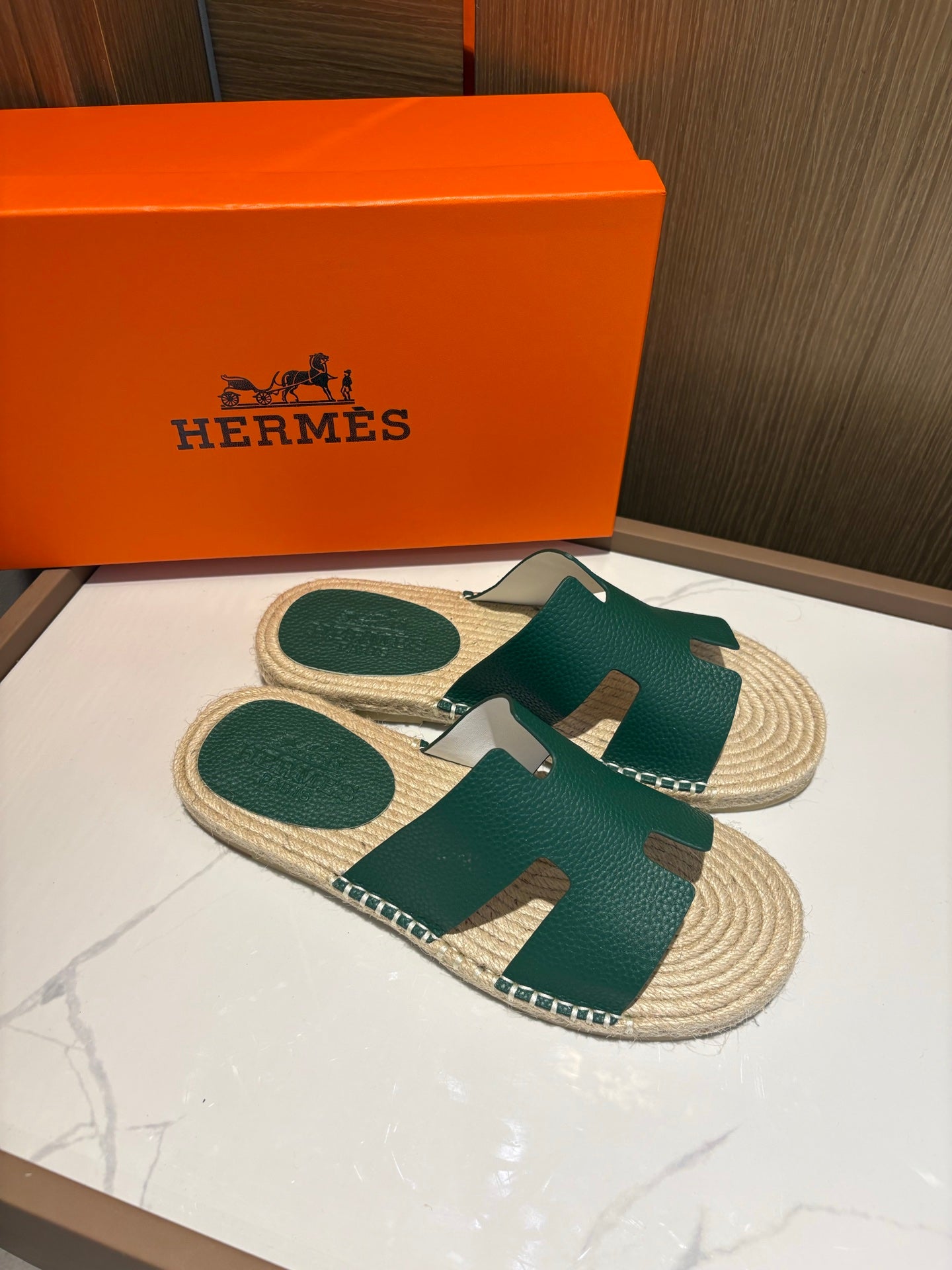 LuxluxHouse Best Quality Sandals Hermes