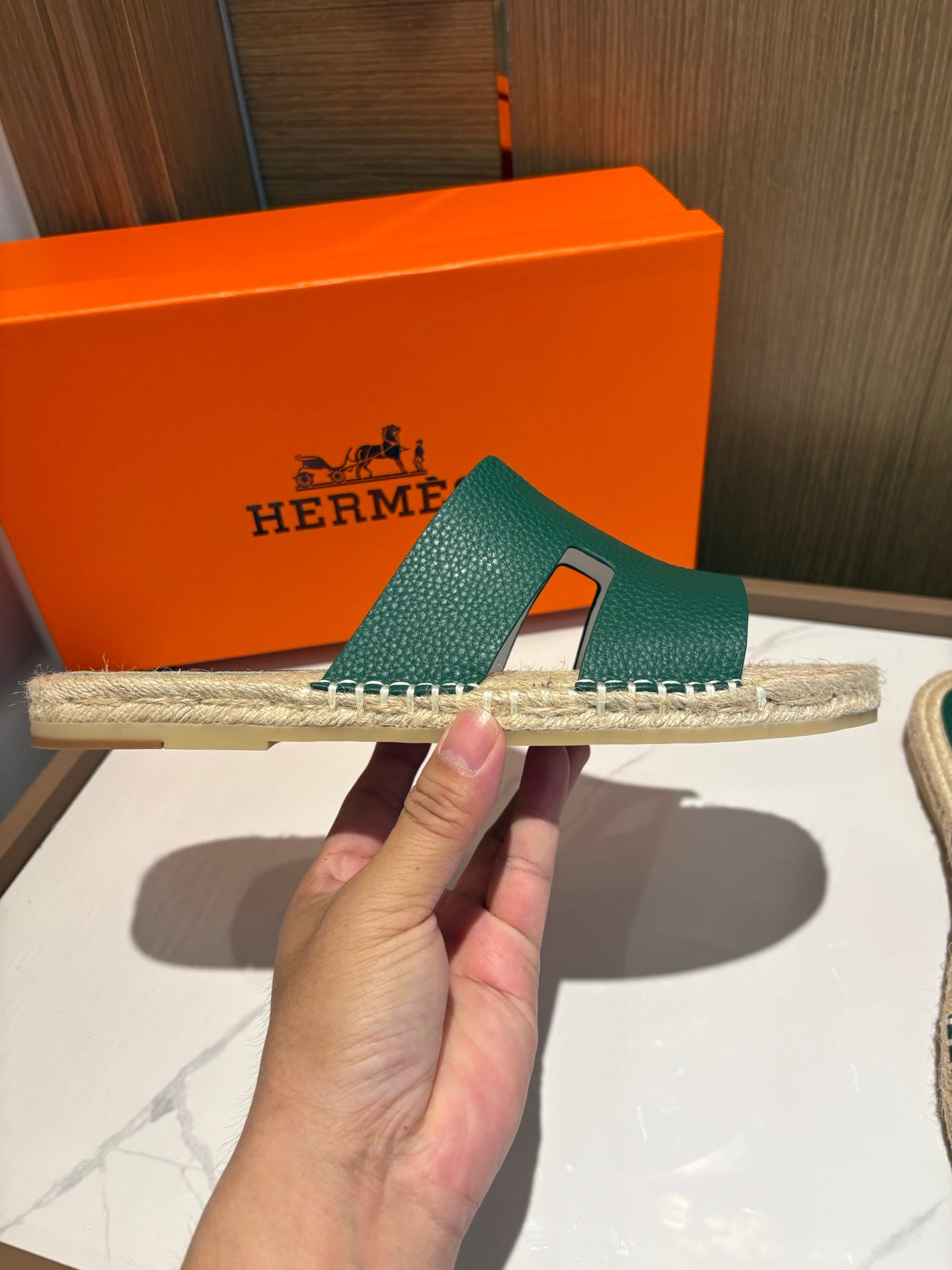 LuxluxHouse Best Quality Sandals Hermes